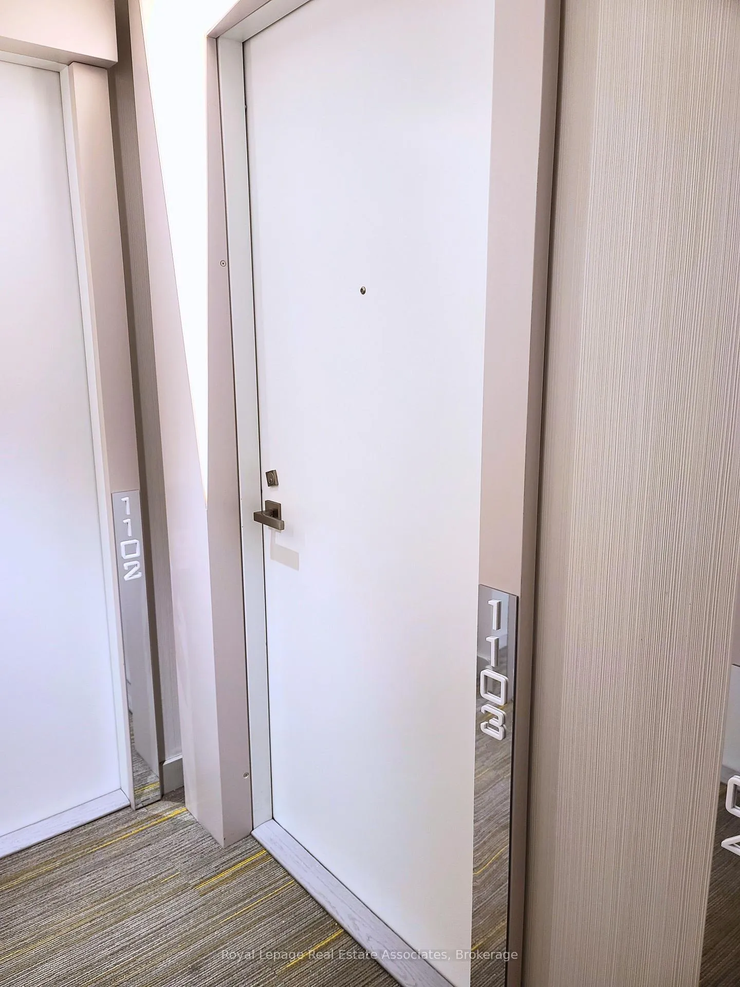Photo 3 of Unit 1103, 30 Ordnance Street, Toronto, Niagara — HOMEH