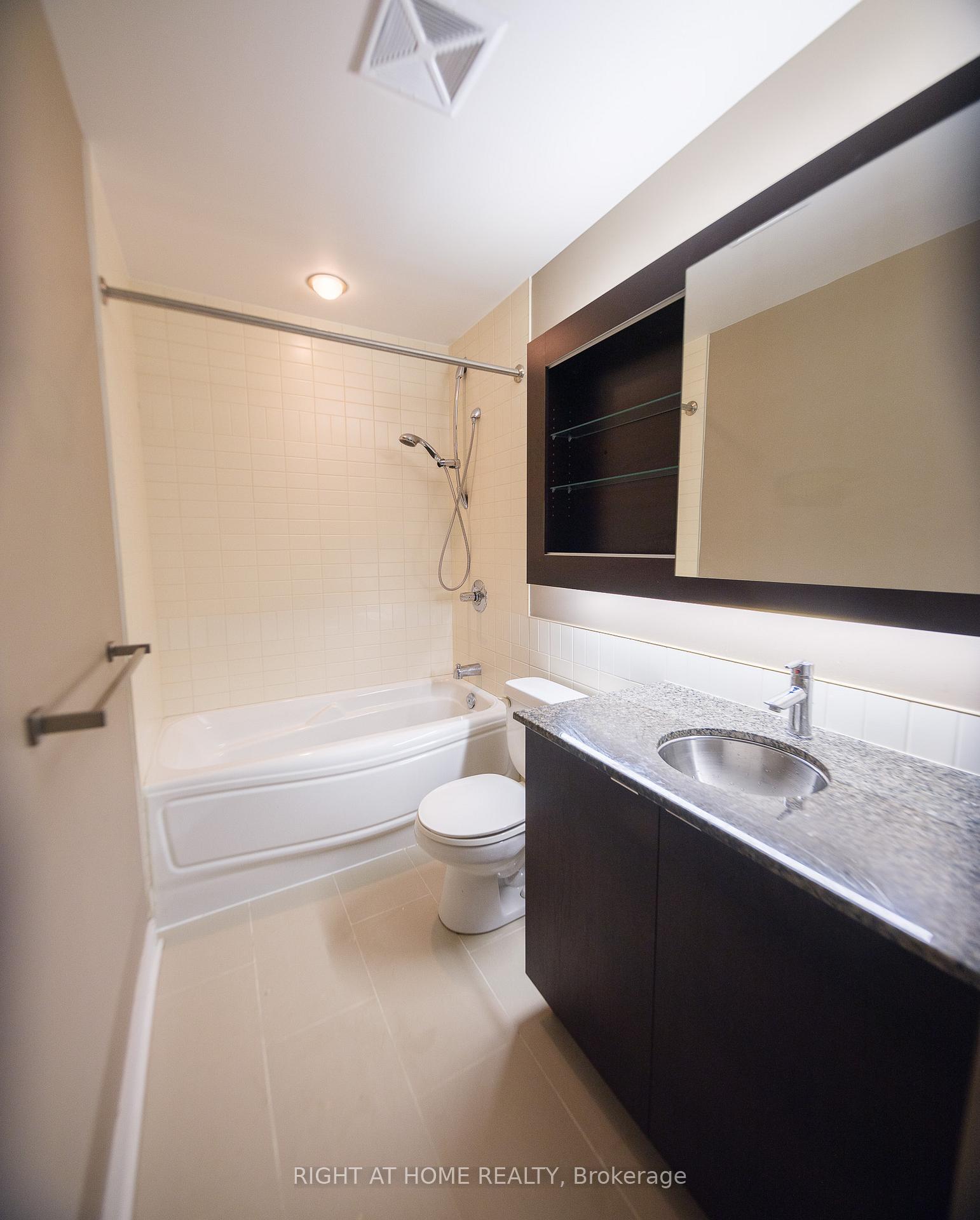 Photo 11 of Unit 615, 324 Laurier Avenue W, Ottawa, Ottawa Centre — HOMEH
