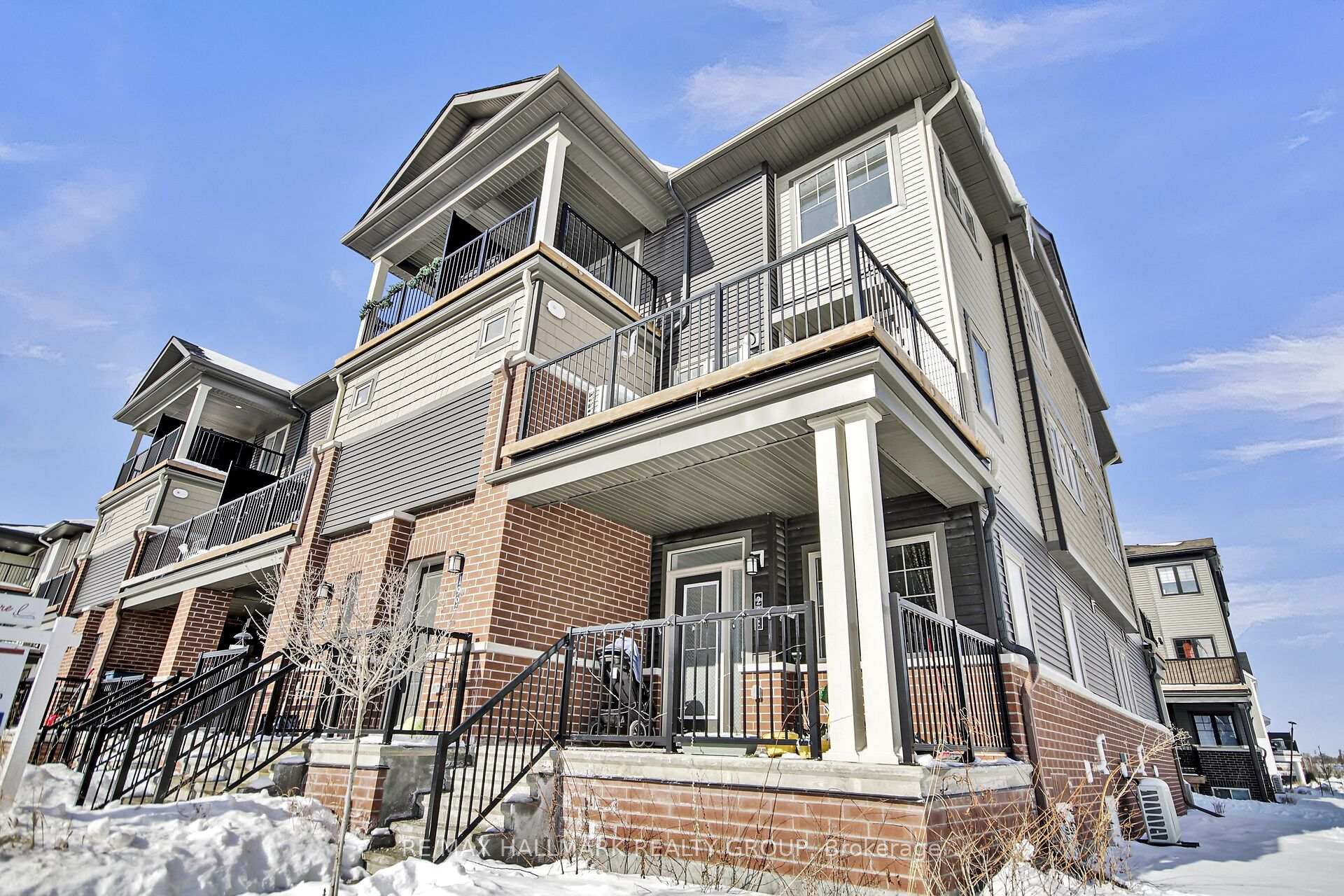 Photo 2 of Unit 71, 199 Anthracite Point, Ottawa, Barrhaven - Heritage Park — HOMEH