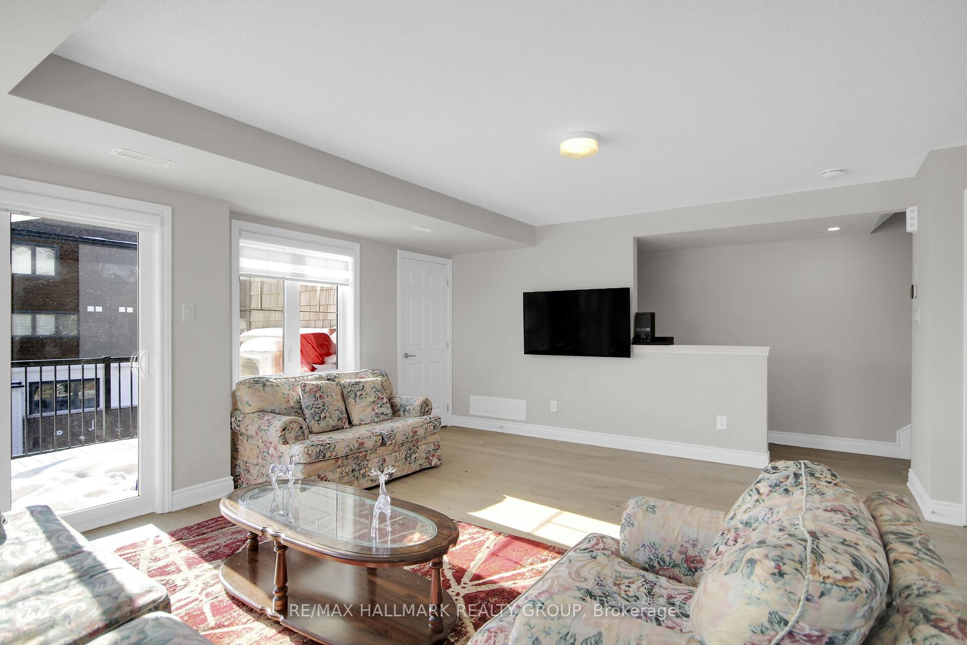Photo 6 of Unit 71, 199 Anthracite Point, Ottawa, Barrhaven - Heritage Park — HOMEH