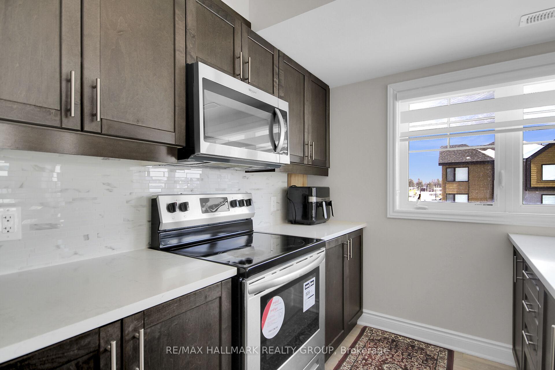 Photo 17 of Unit 71, 199 Anthracite Point, Ottawa, Barrhaven - Heritage Park — HOMEH