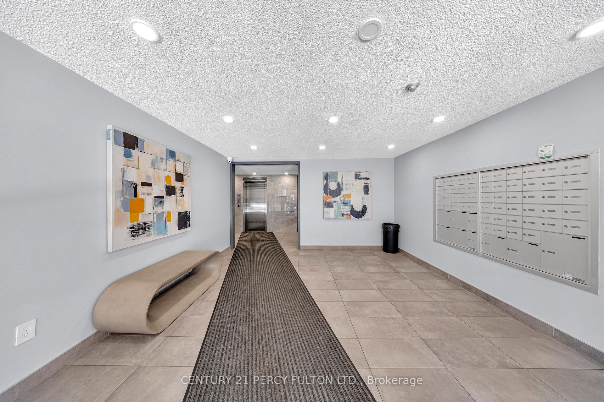 Photo 3 of Unit 204, 4062 Lawrence Avenue E, Scarborough, West Hill — HOMEH