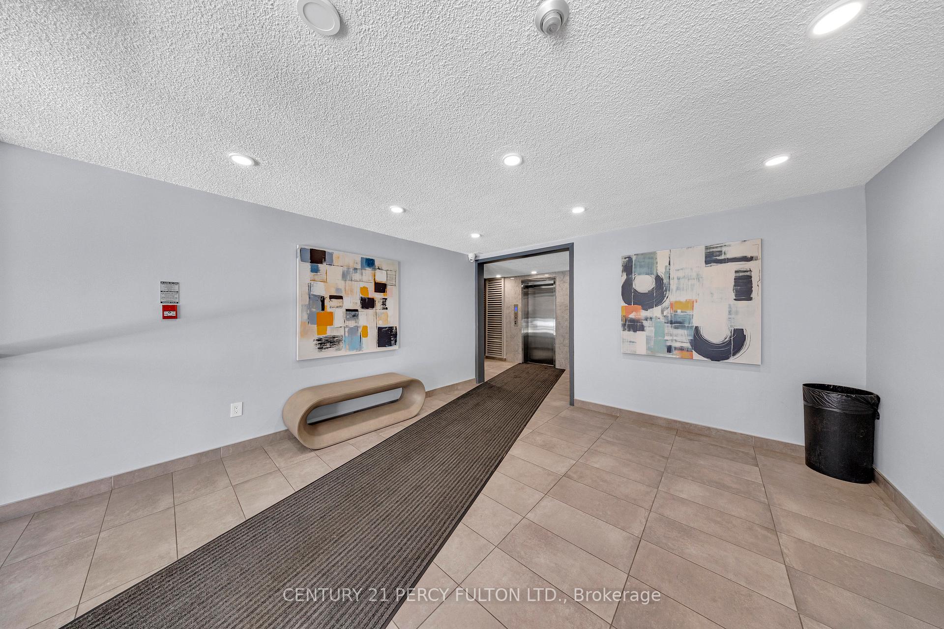 Photo 4 of Unit 204, 4062 Lawrence Avenue E, Scarborough, West Hill — HOMEH