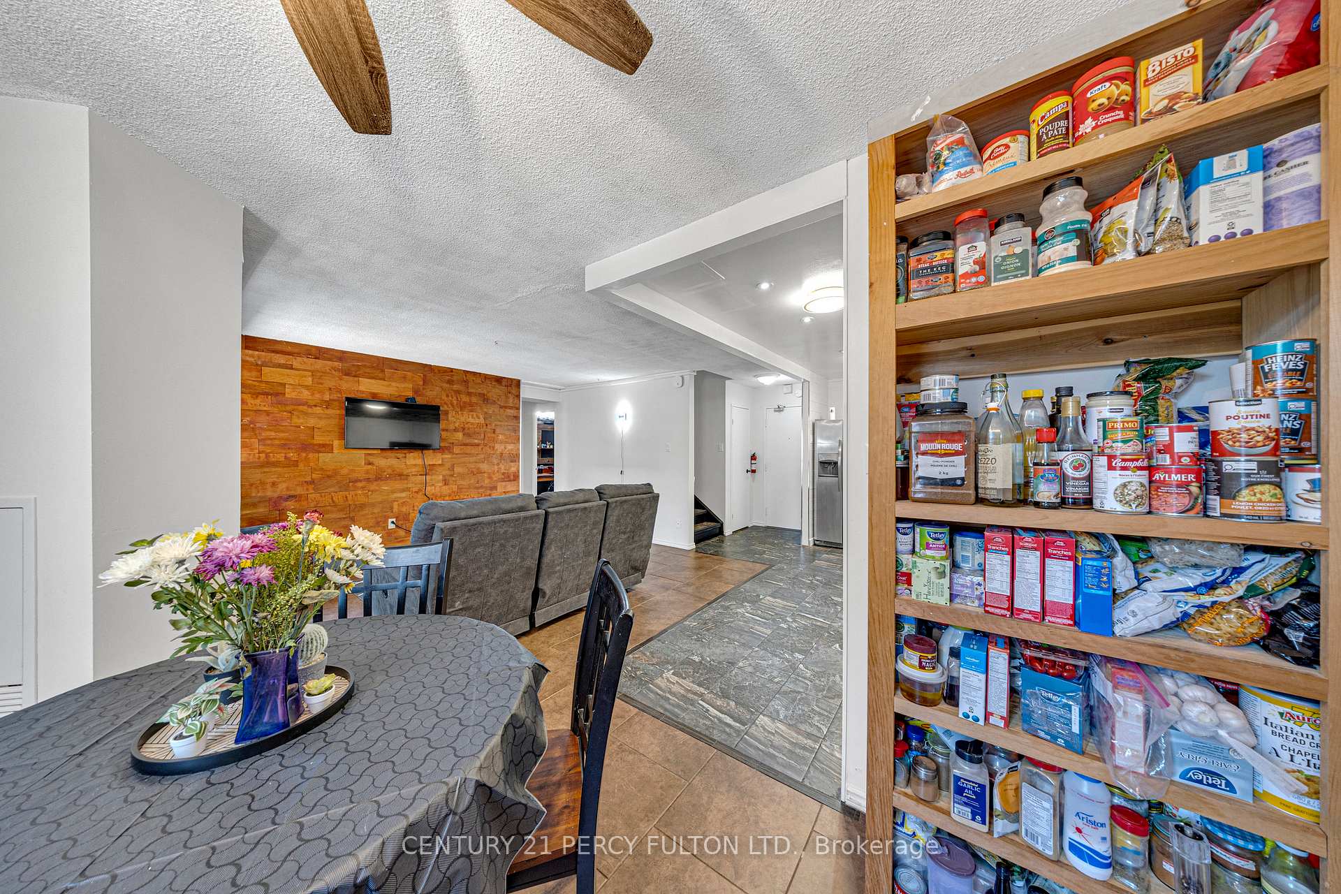 Photo 11 of Unit 204, 4062 Lawrence Avenue E, Scarborough, West Hill — HOMEH