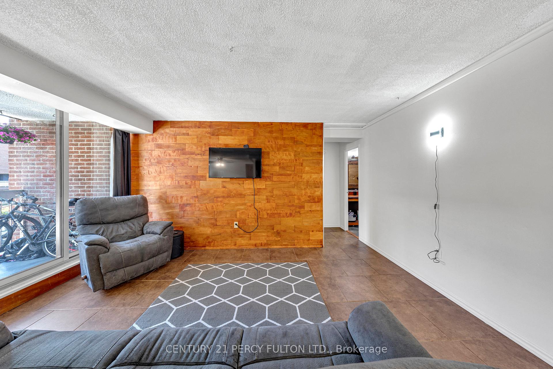 Photo 12 of Unit 204, 4062 Lawrence Avenue E, Scarborough, West Hill — HOMEH