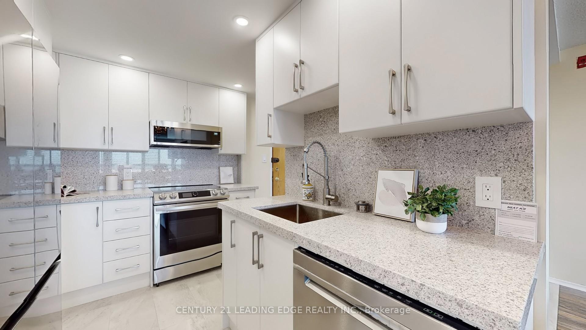Photo 13 of Unit 817, 2 Raymerville Drive, Markham, Raymerville — HOMEH