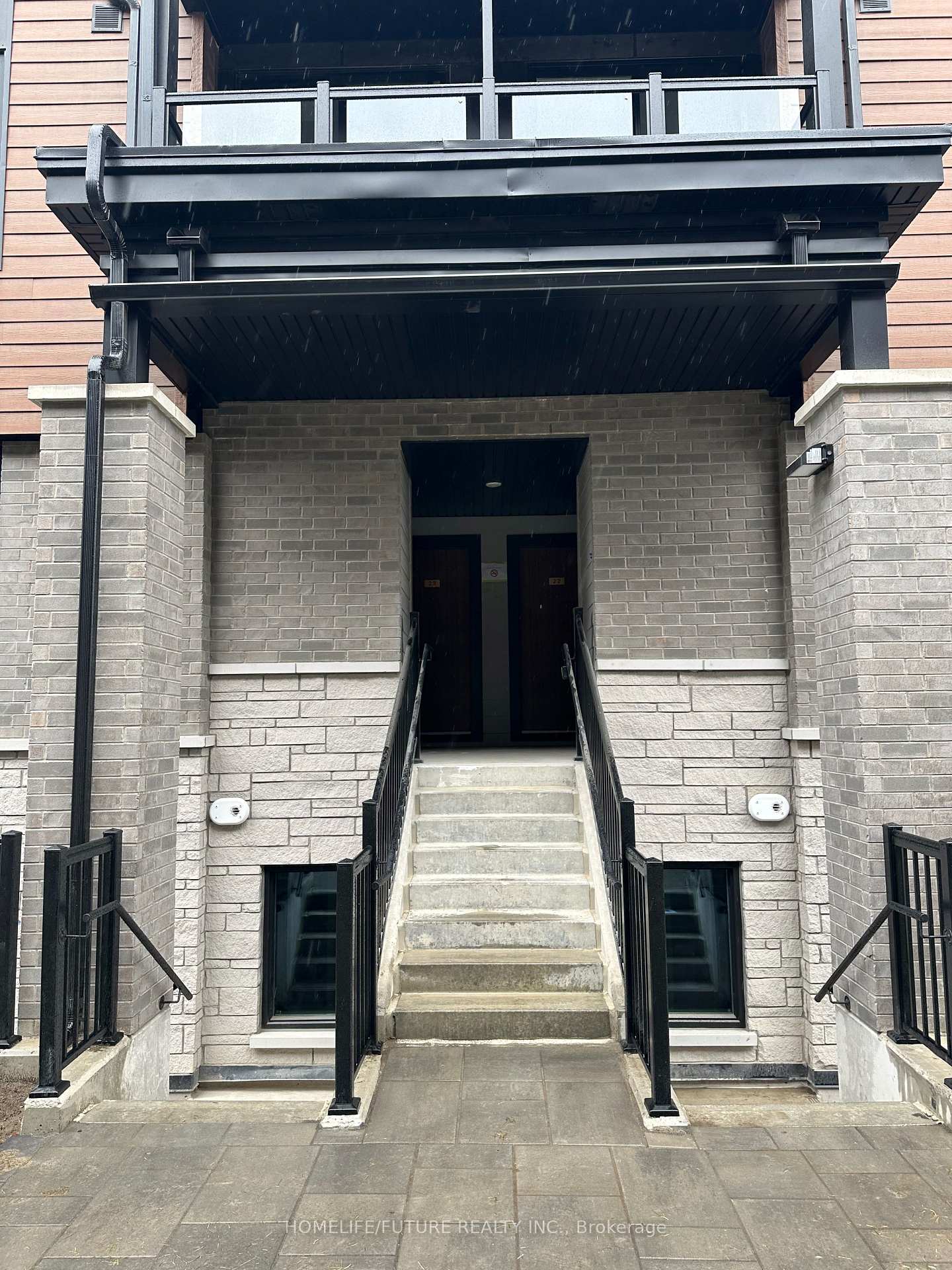 Photo 4 of Unit 22, 117 Marydale Avenue, Markham, Middlefield — HOMEH