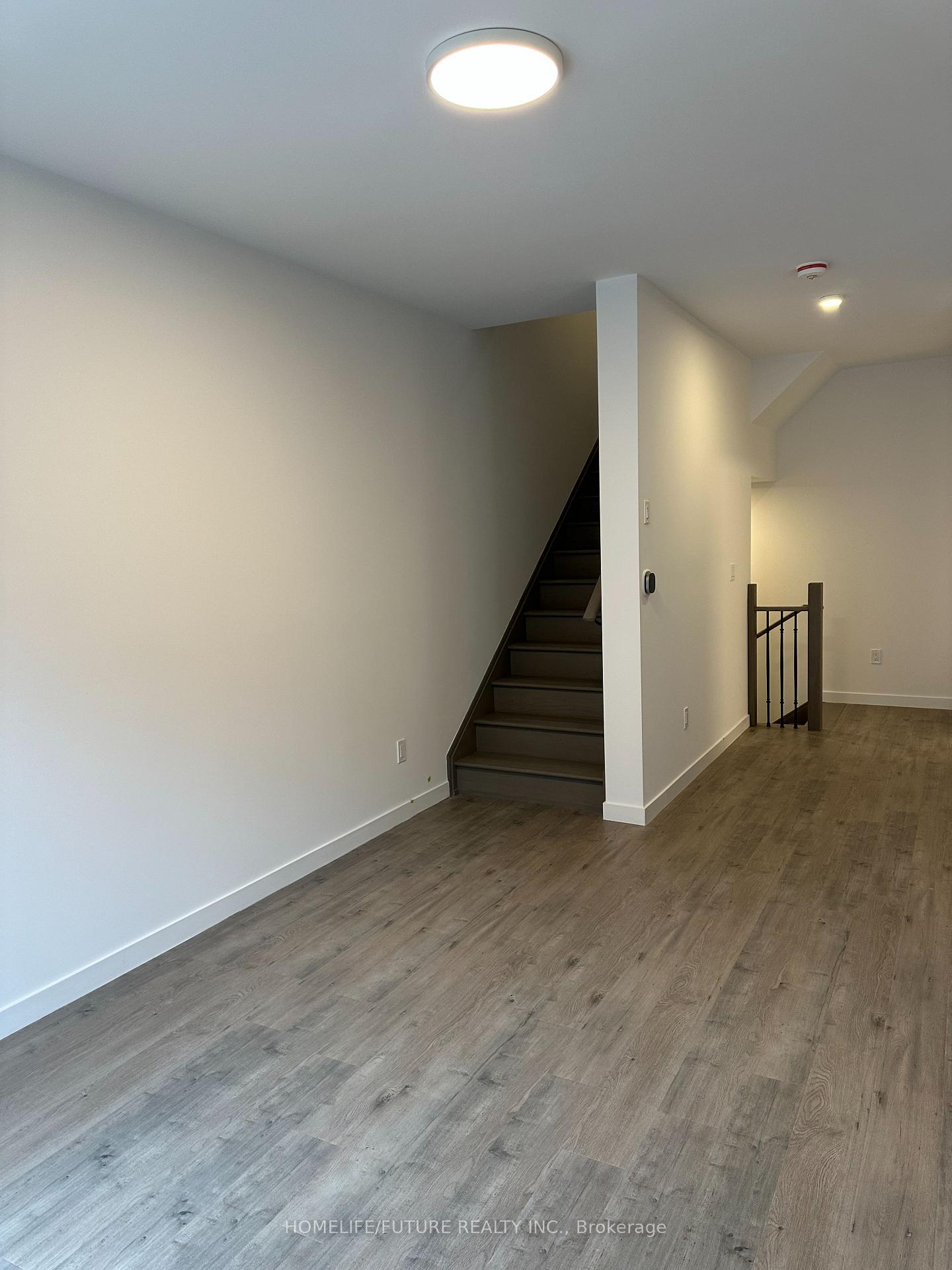 Photo 18 of Unit 22, 117 Marydale Avenue, Markham, Middlefield — HOMEH