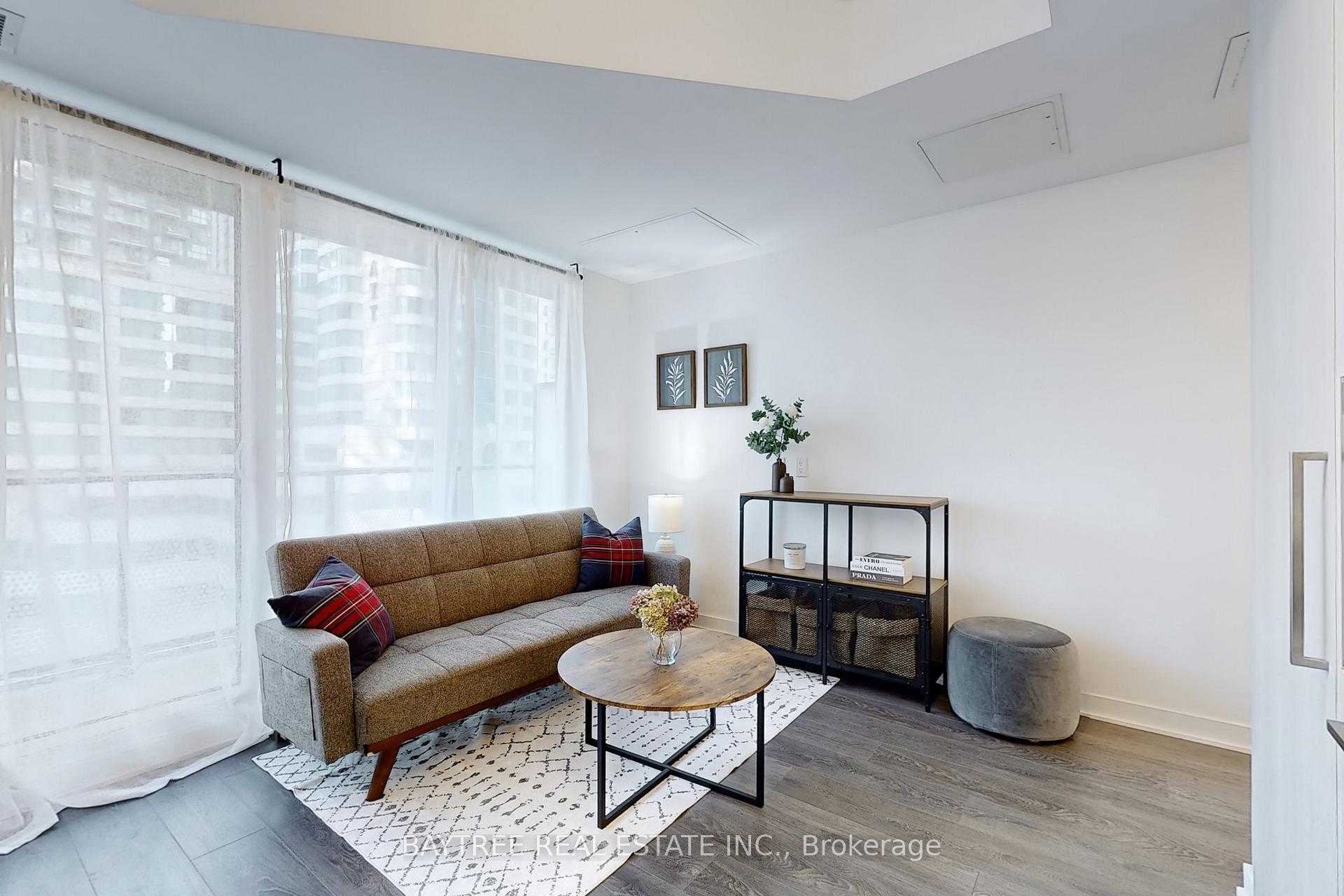 Photo 7 of Unit 1509, 115 Blue Jays Way, Toronto, Waterfront Communities — HOMEH