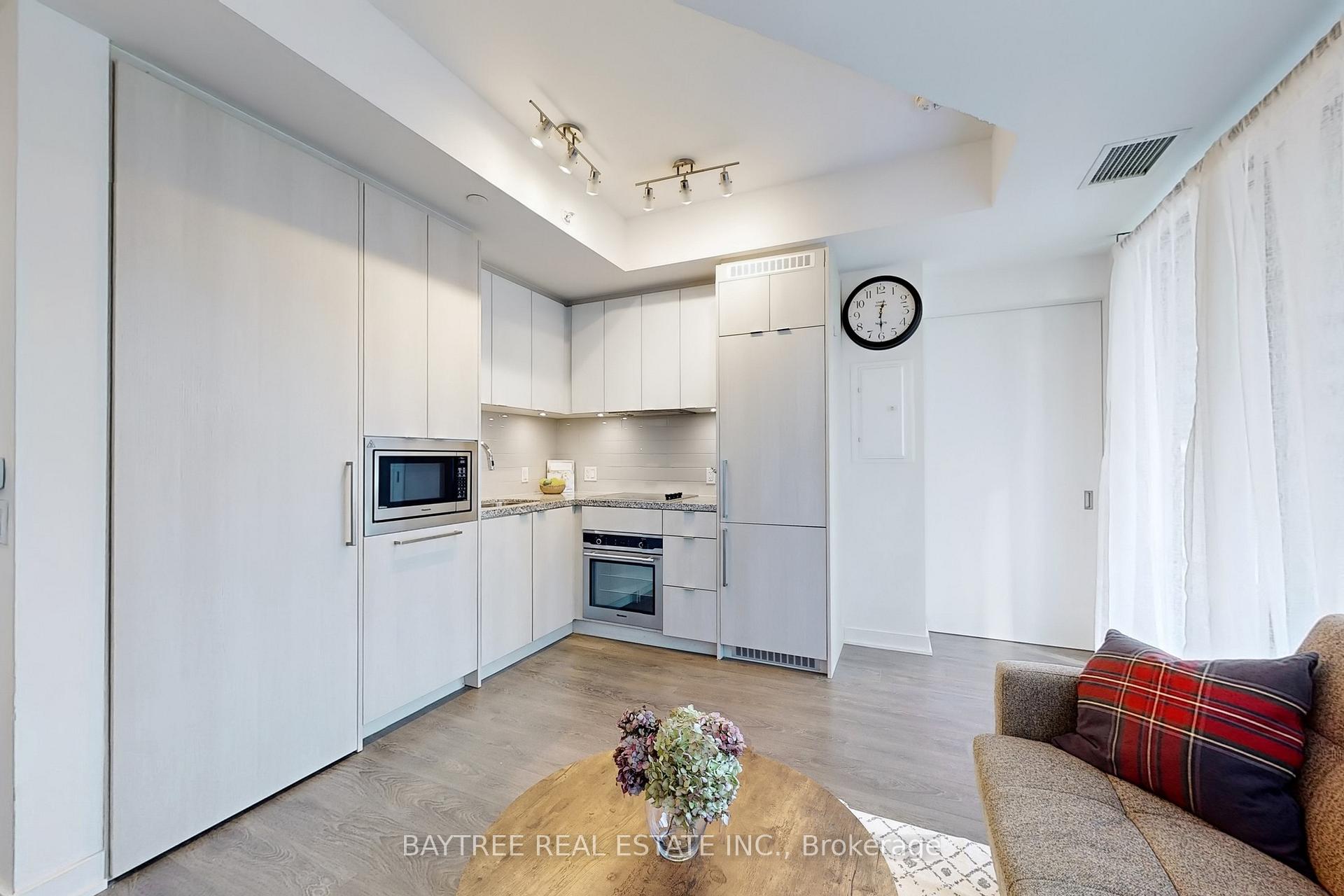 Photo 9 of Unit 1509, 115 Blue Jays Way, Toronto, Waterfront Communities — HOMEH