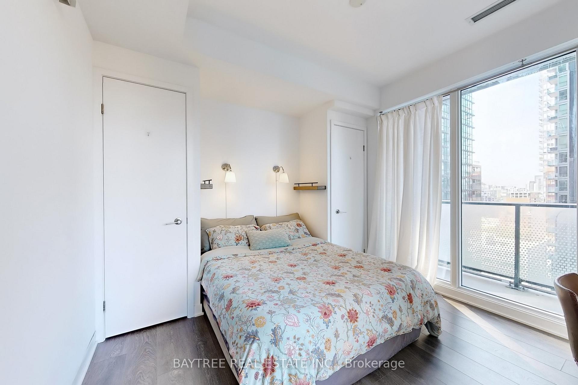 Photo 14 of Unit 1509, 115 Blue Jays Way, Toronto, Waterfront Communities — HOMEH
