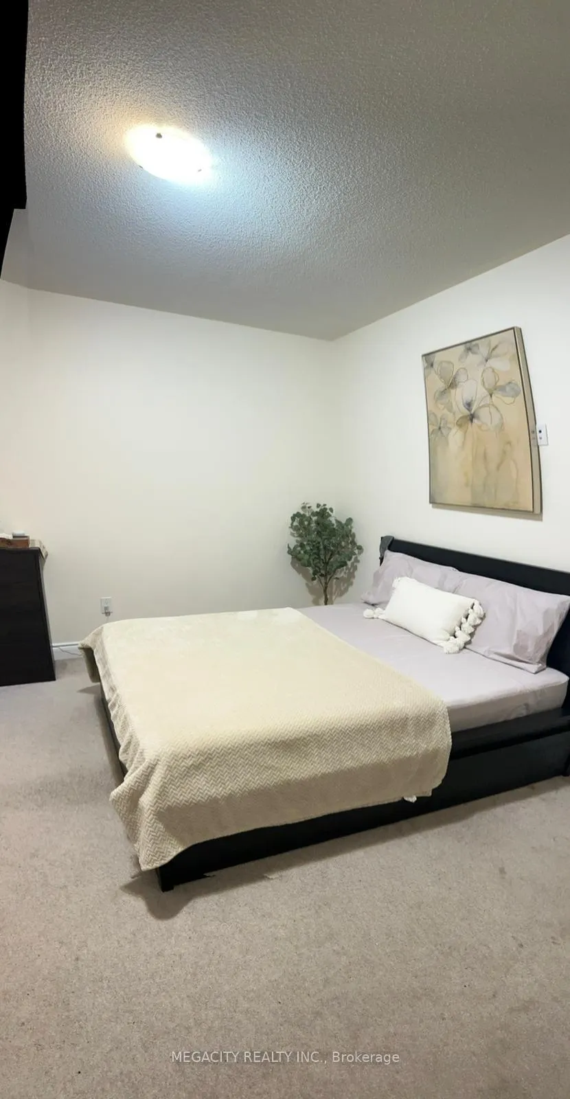 Photo 10 of Unit upper portion, 47 Elysian Fields Circle, Brampton, Bram West — HOMEH