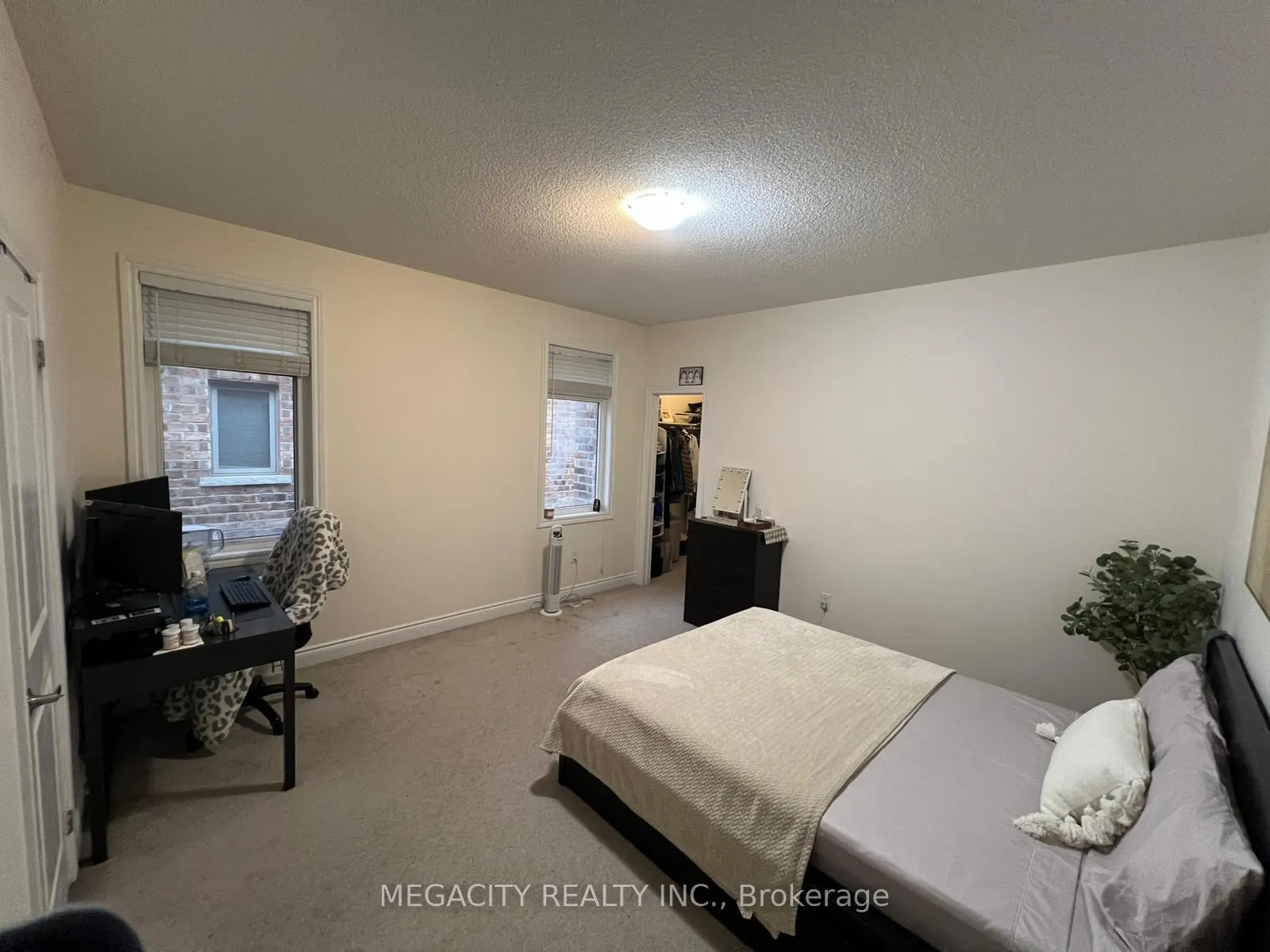 Photo 11 of Unit upper portion, 47 Elysian Fields Circle, Brampton, Bram West — HOMEH