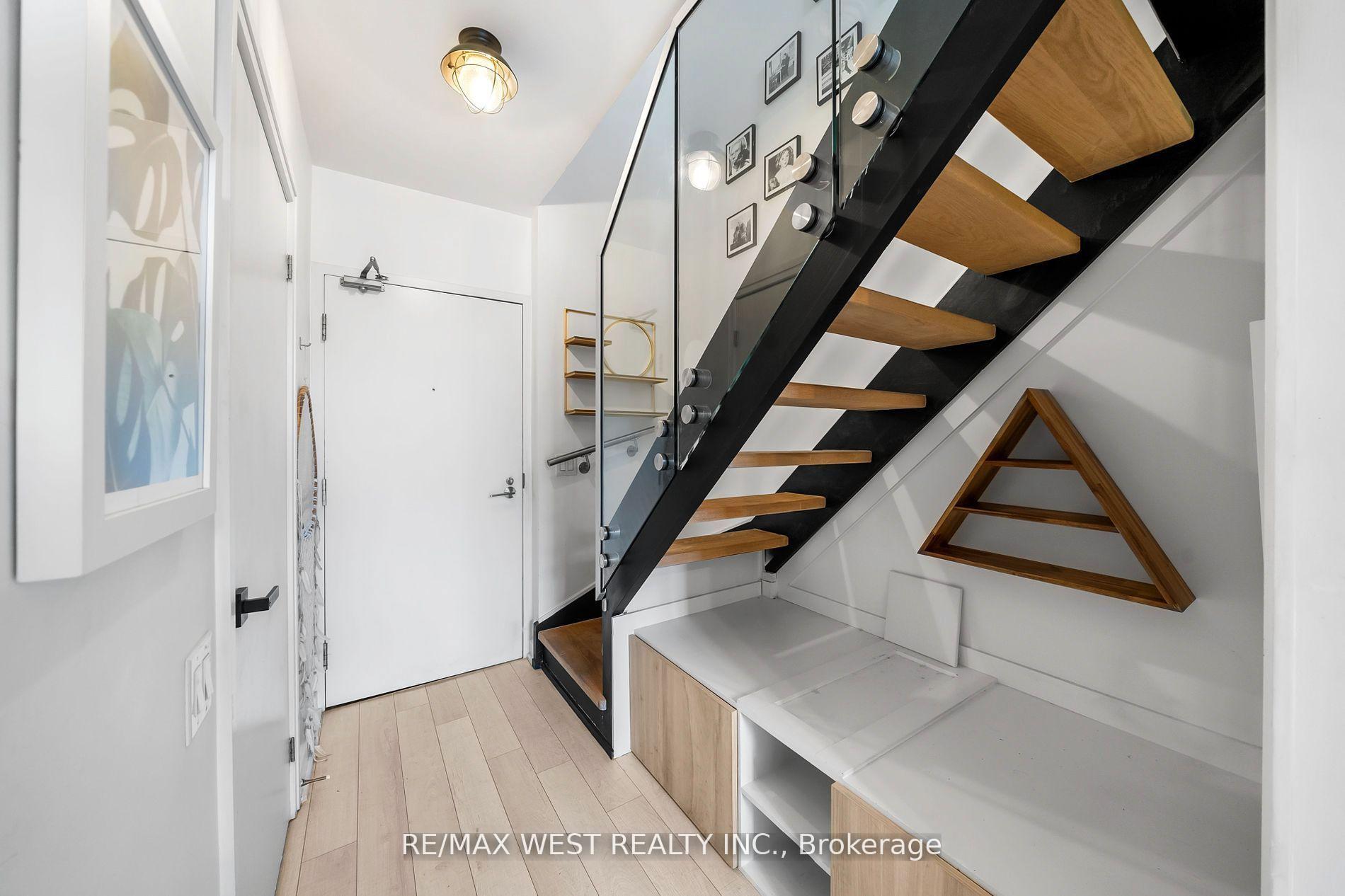 Photo 7 of Unit 429, 5 Hanna Avenue, Toronto, Niagara — HOMEH