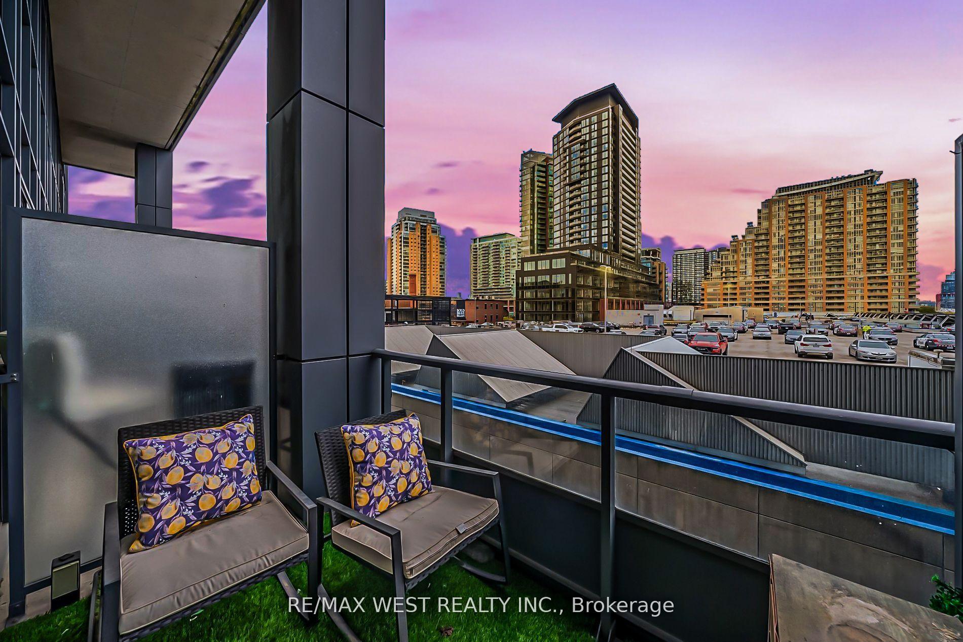 Photo 16 of Unit 429, 5 Hanna Avenue, Toronto, Niagara — HOMEH