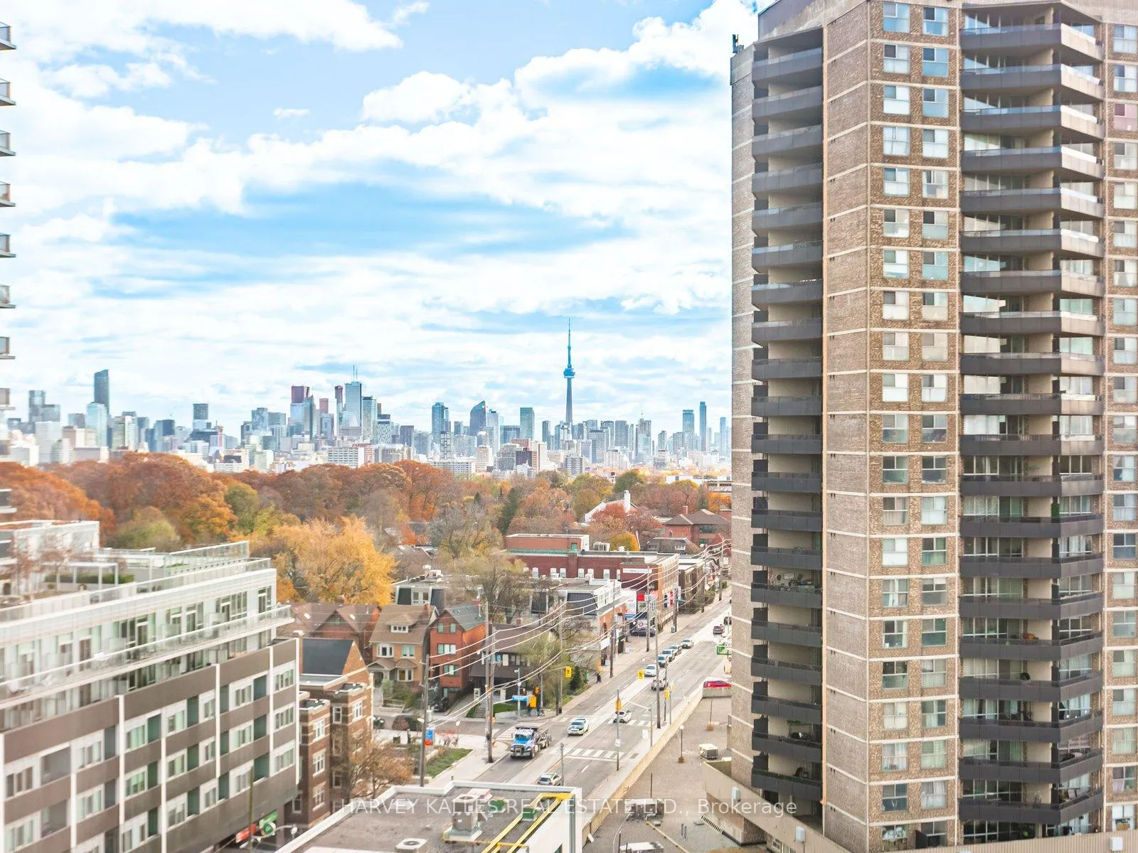 Photo 2 of Unit 1001, 500 St Clair Avenue W, Toronto, Forest Hill South — HOMEH