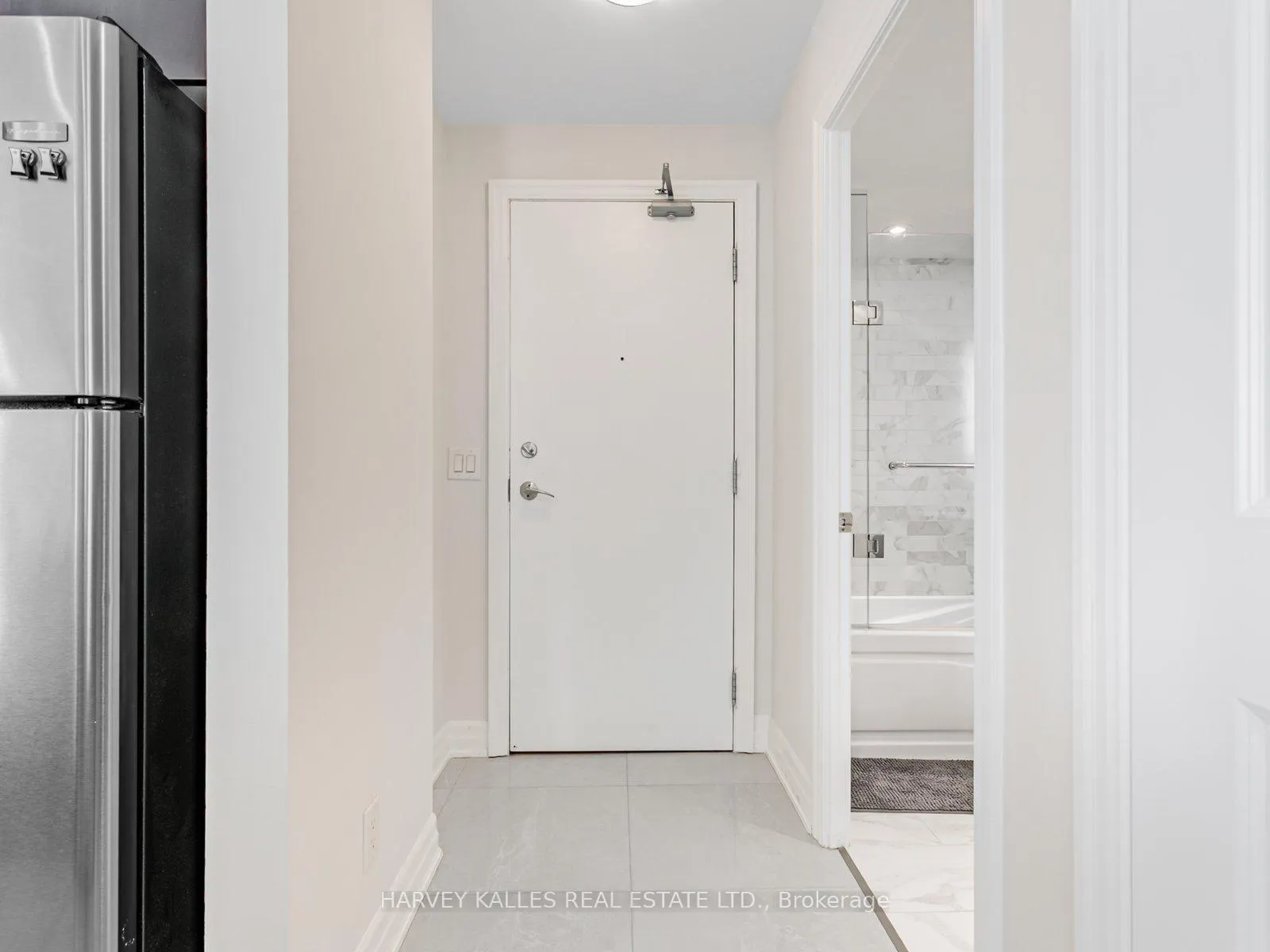 Photo 3 of Unit 1001, 500 St Clair Avenue W, Toronto, Forest Hill South — HOMEH