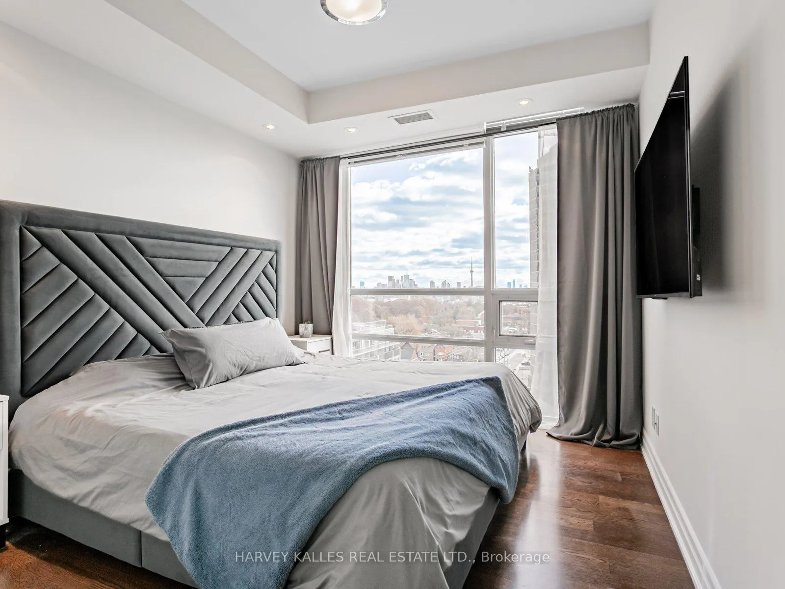 Photo 17 of Unit 1001, 500 St Clair Avenue W, Toronto, Forest Hill South — HOMEH