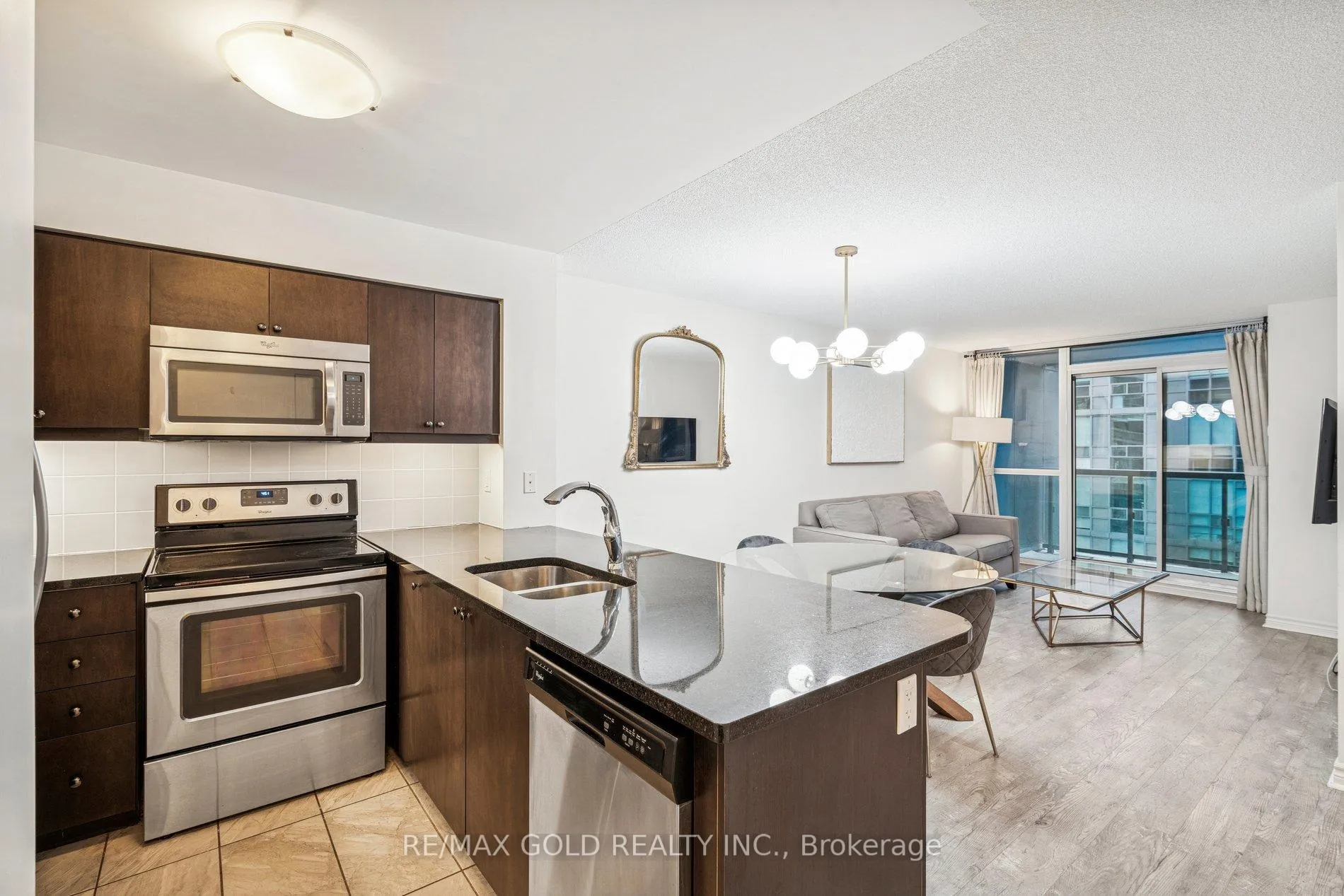 Photo 13 of Unit 1819, 25 Lower Simcoe Street, Toronto, Waterfront Communities — HOMEH