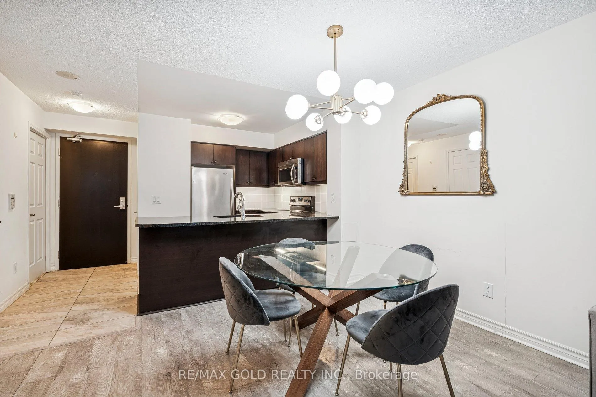 Photo 14 of Unit 1819, 25 Lower Simcoe Street, Toronto, Waterfront Communities — HOMEH