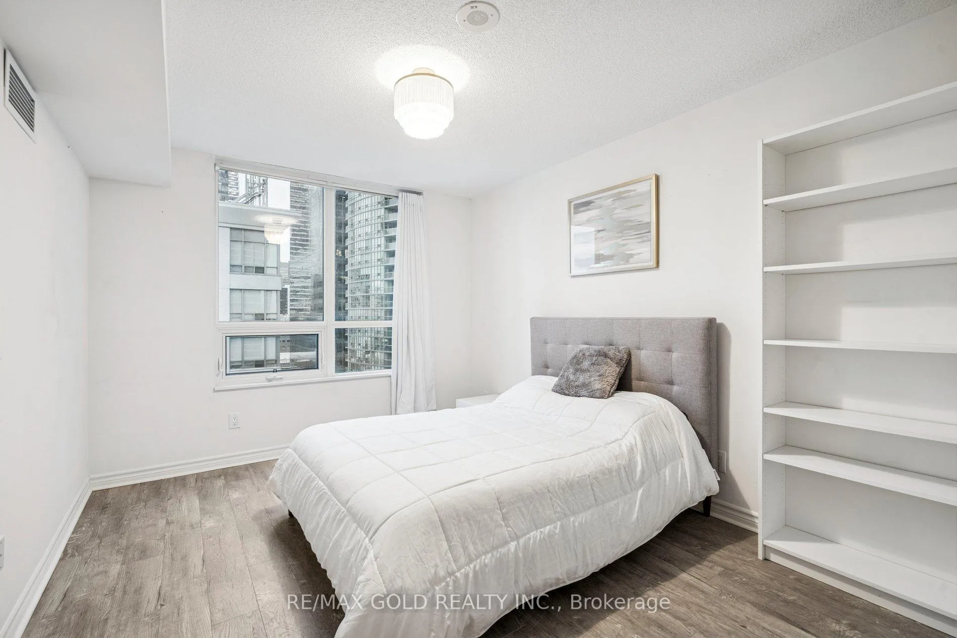 Photo 19 of Unit 1819, 25 Lower Simcoe Street, Toronto, Waterfront Communities — HOMEH