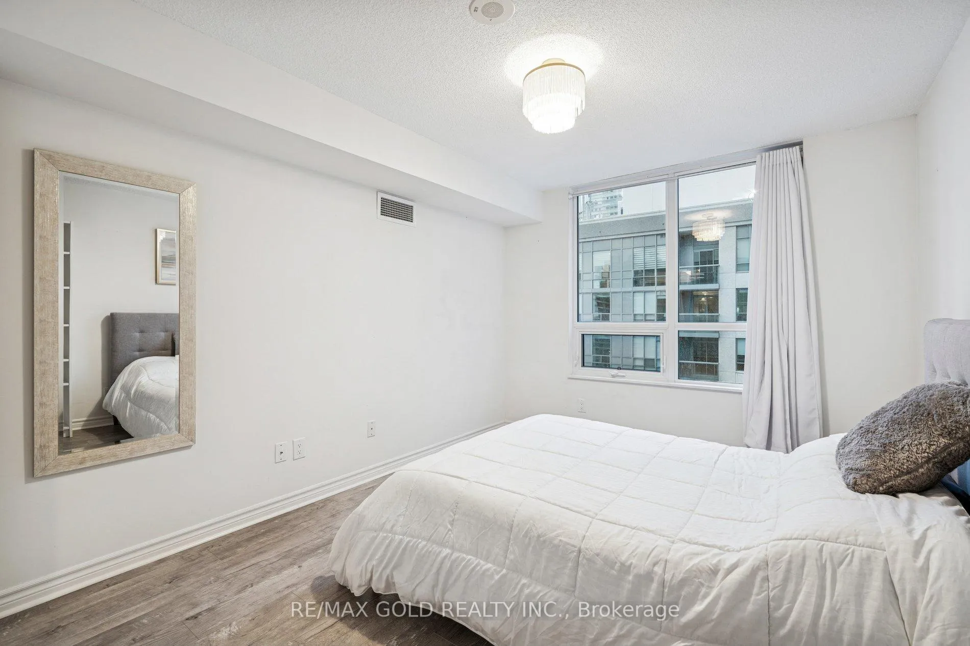 Photo 20 of Unit 1819, 25 Lower Simcoe Street, Toronto, Waterfront Communities — HOMEH