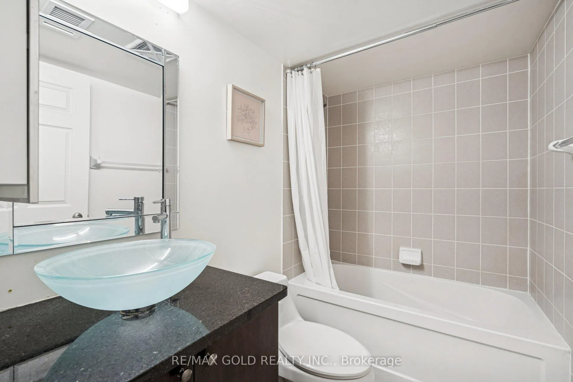 Photo 22 of Unit 1819, 25 Lower Simcoe Street, Toronto, Waterfront Communities — HOMEH