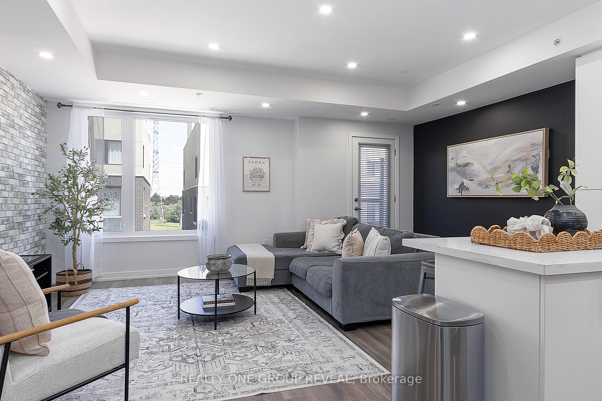 Photo 5 of Unit 118, 1555 Kingston Road, Pickering, Town Centre — HOMEH