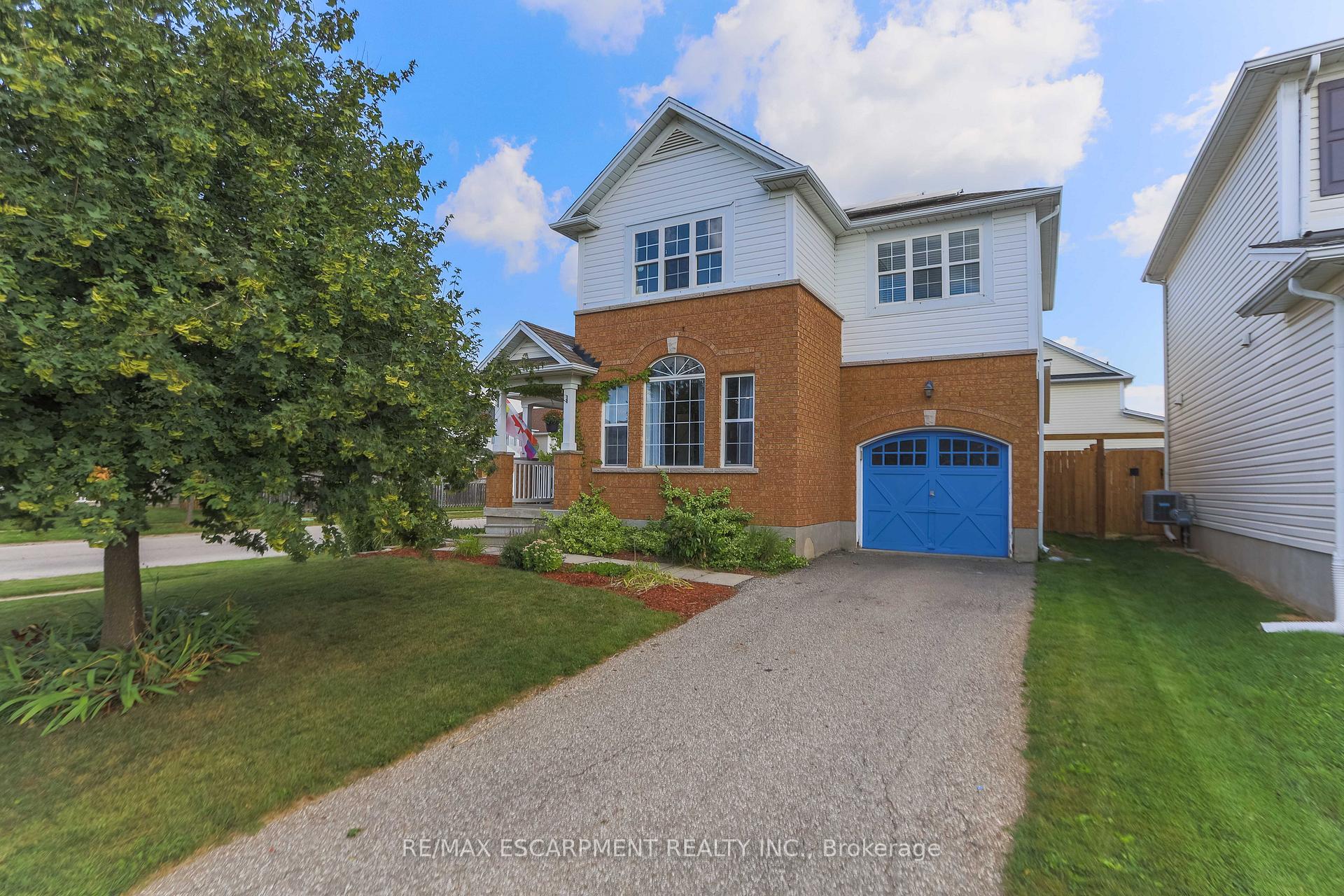 Front of 29 Gaydon Way
