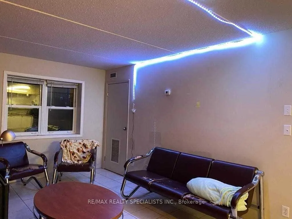 Photo 6 of Unit 101, 261 Lester Street, Waterloo, Beechwood/University — HOMEH