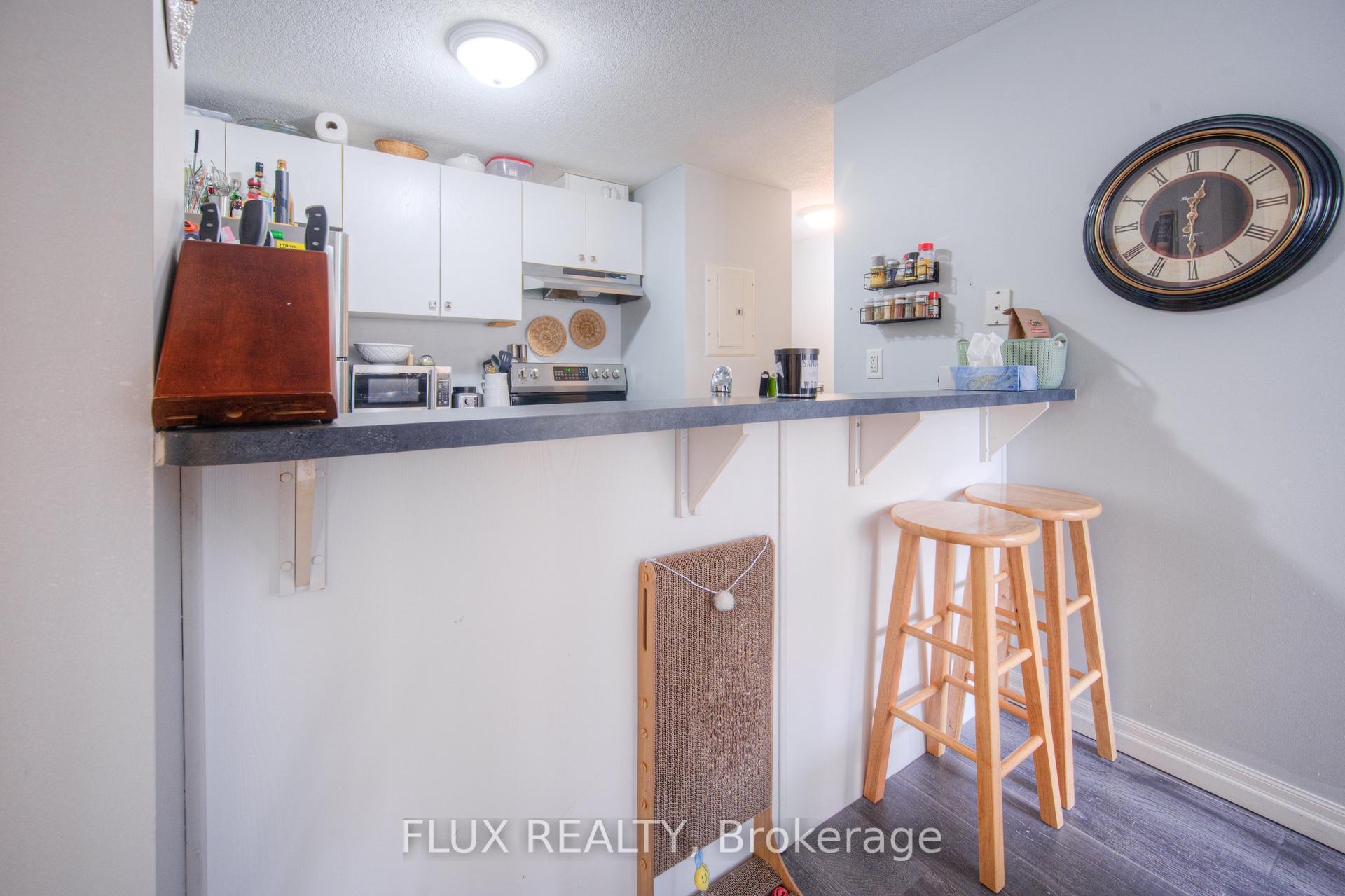 Photo 7 of Unit 10C, 45 Cedarhill Crescent, Kitchener — HOMEH