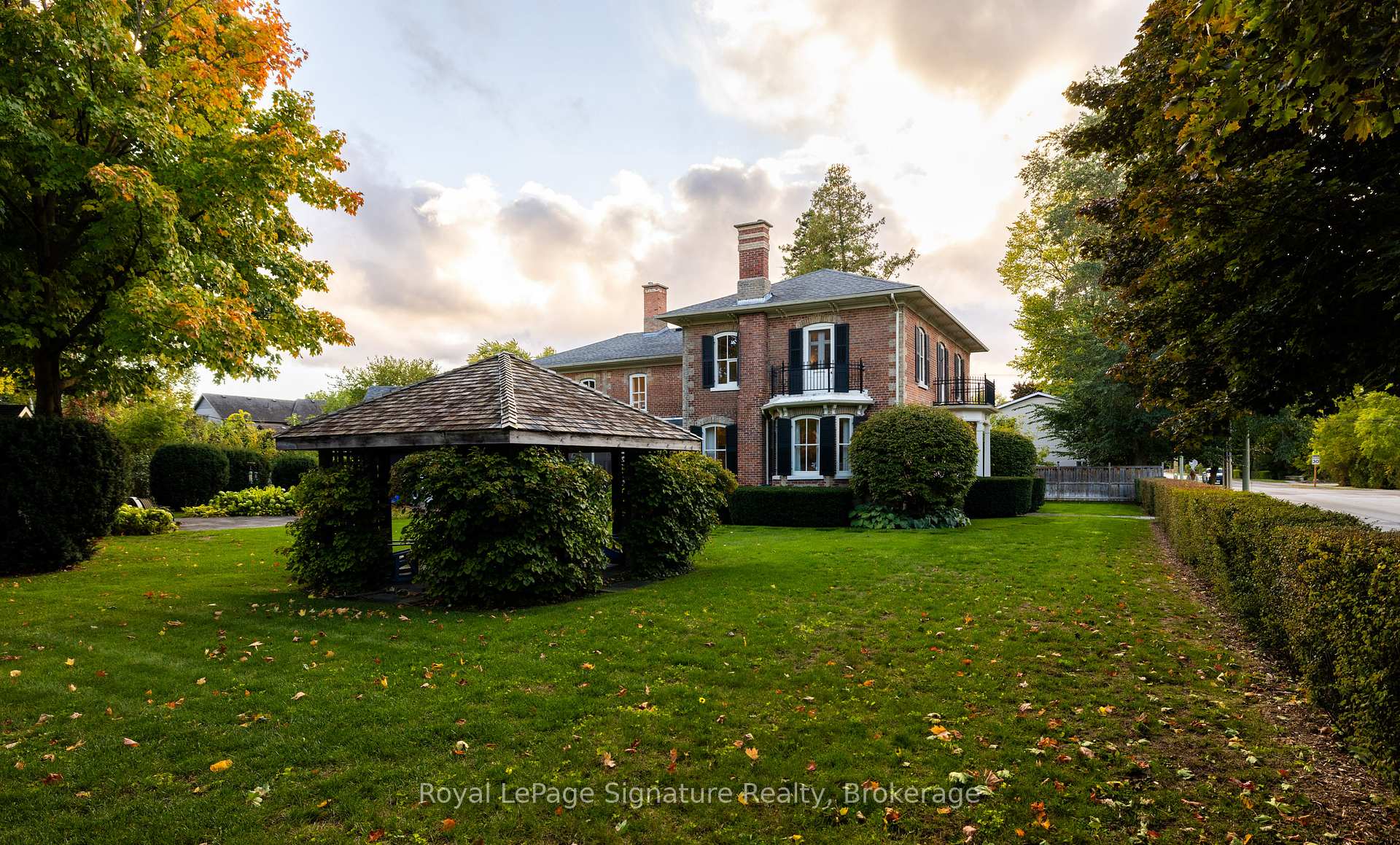Photo 41 of 186 Third Street, Collingwood — HOMEH