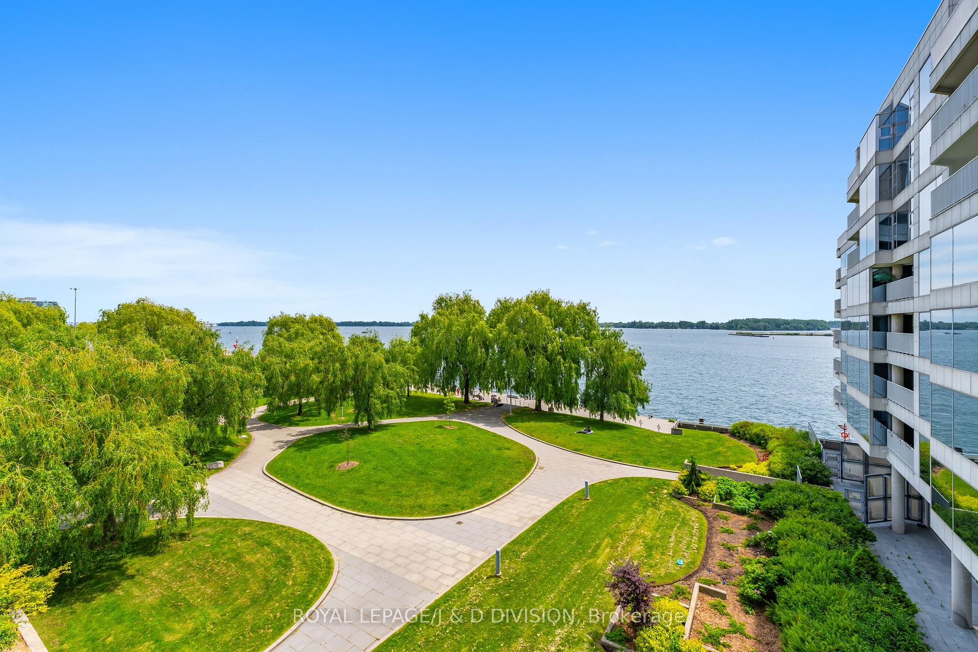 Photo 2 of Unit 410, 401 Queens Quay W, Toronto, Waterfront Communities — HOMEH