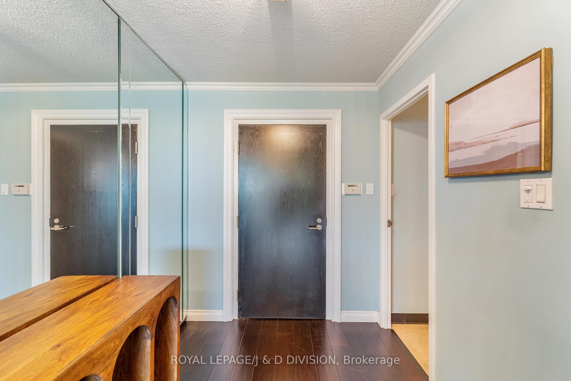 Photo 4 of Unit 410, 401 Queens Quay W, Toronto, Waterfront Communities — HOMEH