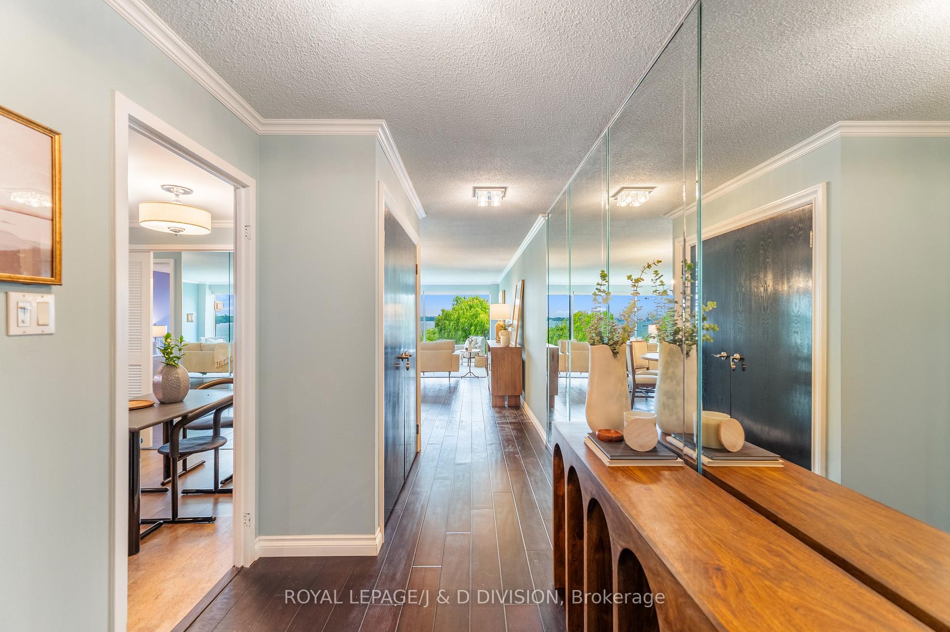 Photo 6 of Unit 410, 401 Queens Quay W, Toronto, Waterfront Communities — HOMEH