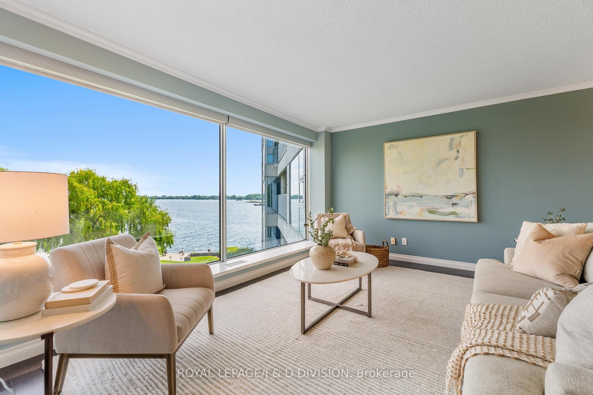 Photo 9 of Unit 410, 401 Queens Quay W, Toronto, Waterfront Communities — HOMEH