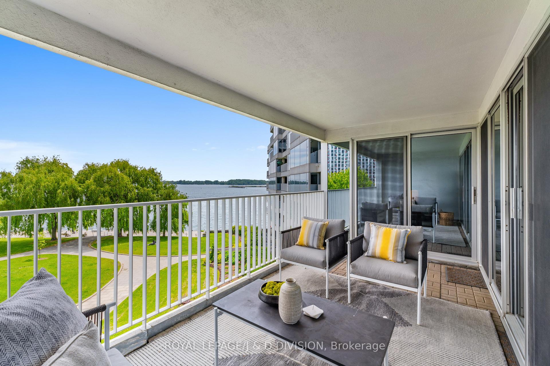 Photo 29 of Unit 410, 401 Queens Quay W, Toronto, Waterfront Communities — HOMEH
