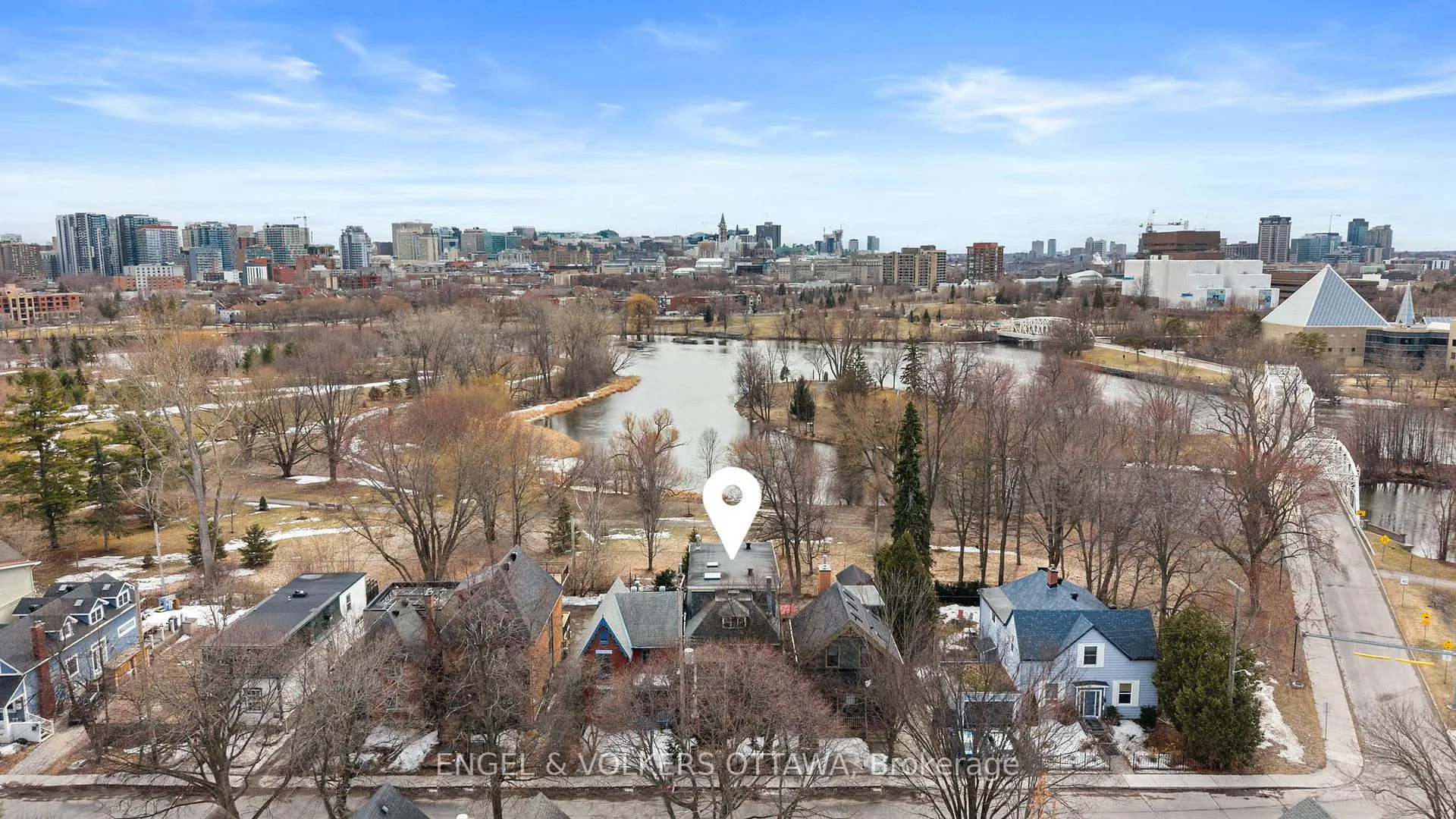 Photo 2 of 105 Stanley Avenue, Ottawa, New Edinburgh — HOMEH
