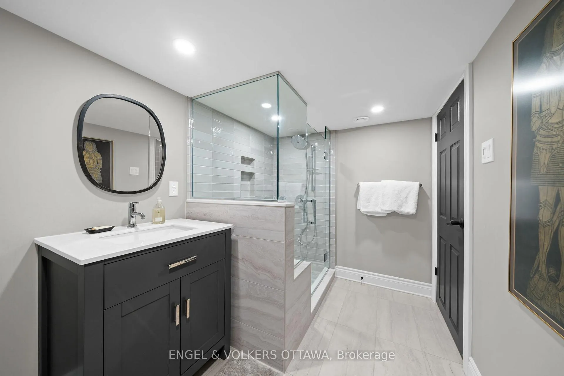 Photo 36 of 105 Stanley Avenue, Ottawa, New Edinburgh — HOMEH