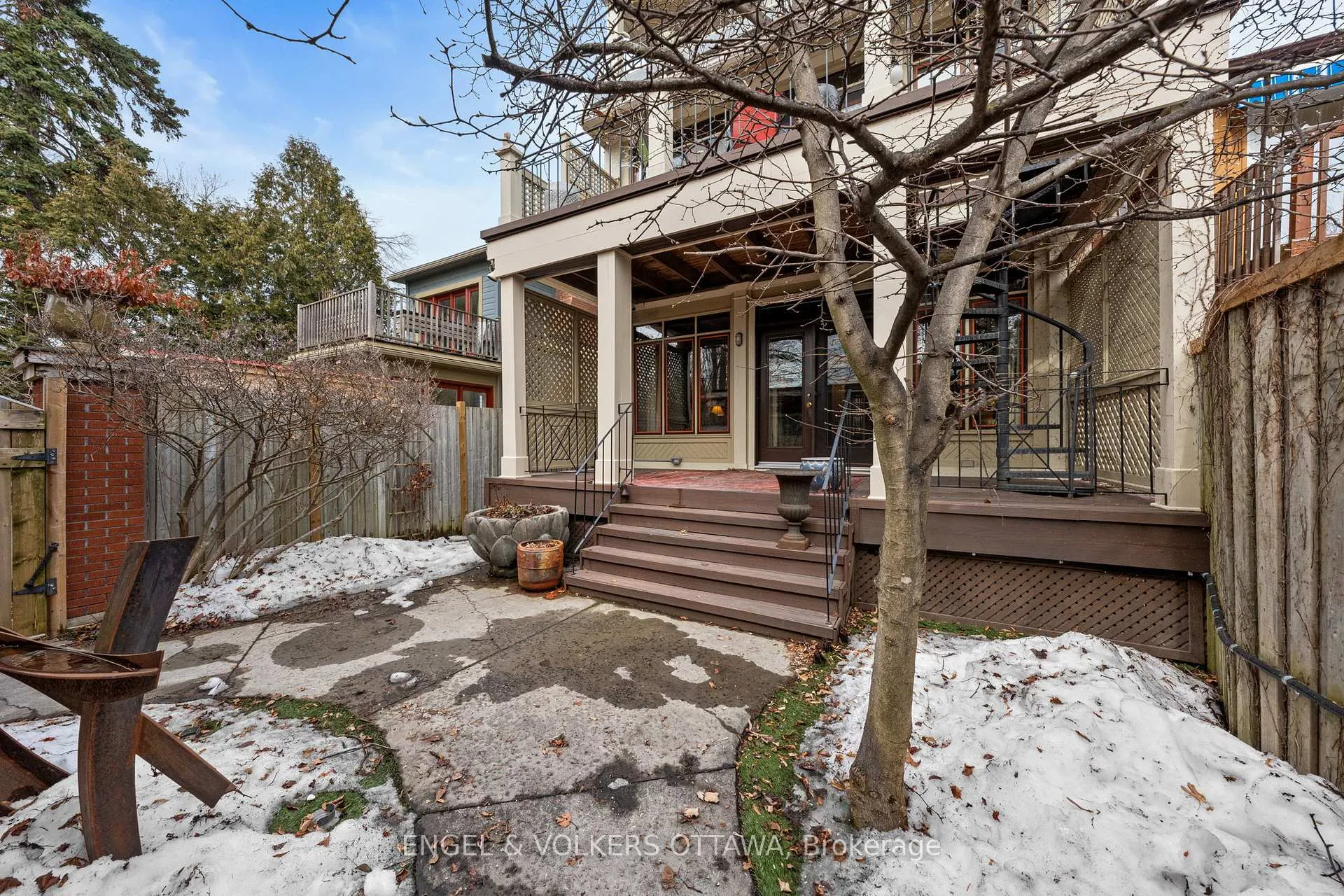 Photo 37 of 105 Stanley Avenue, Ottawa, New Edinburgh — HOMEH