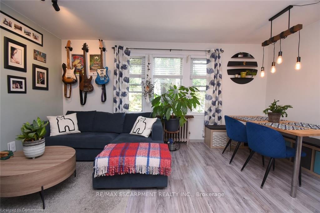 Photo 3 of Unit 10, 356 Hunter Street E, Hamilton, Stinson — HOMEH