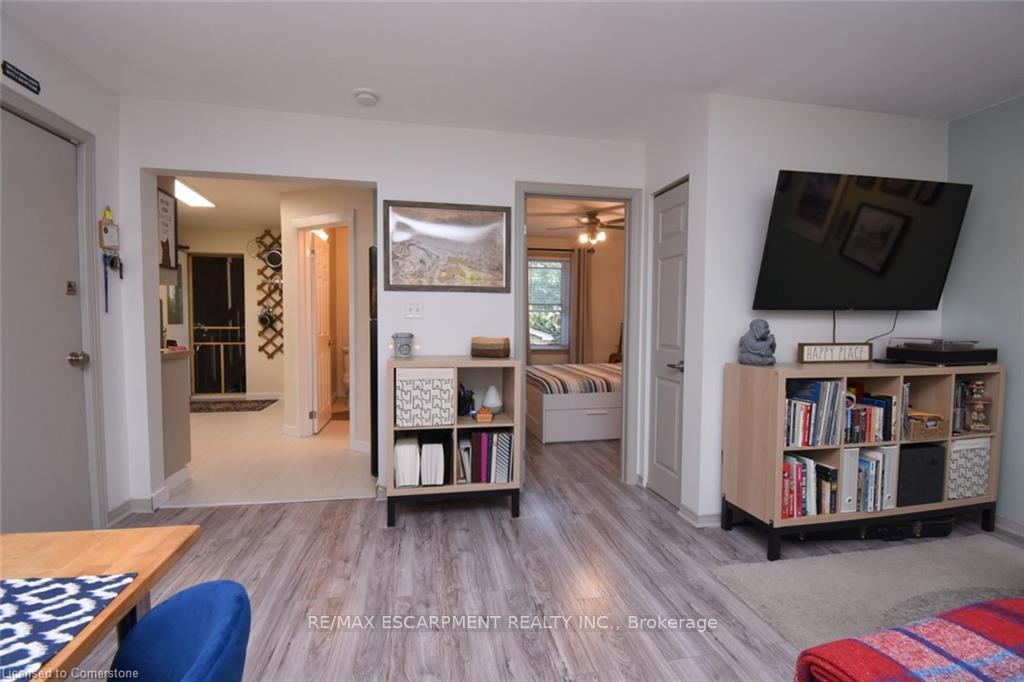 Photo 8 of Unit 10, 356 Hunter Street E, Hamilton, Stinson — HOMEH