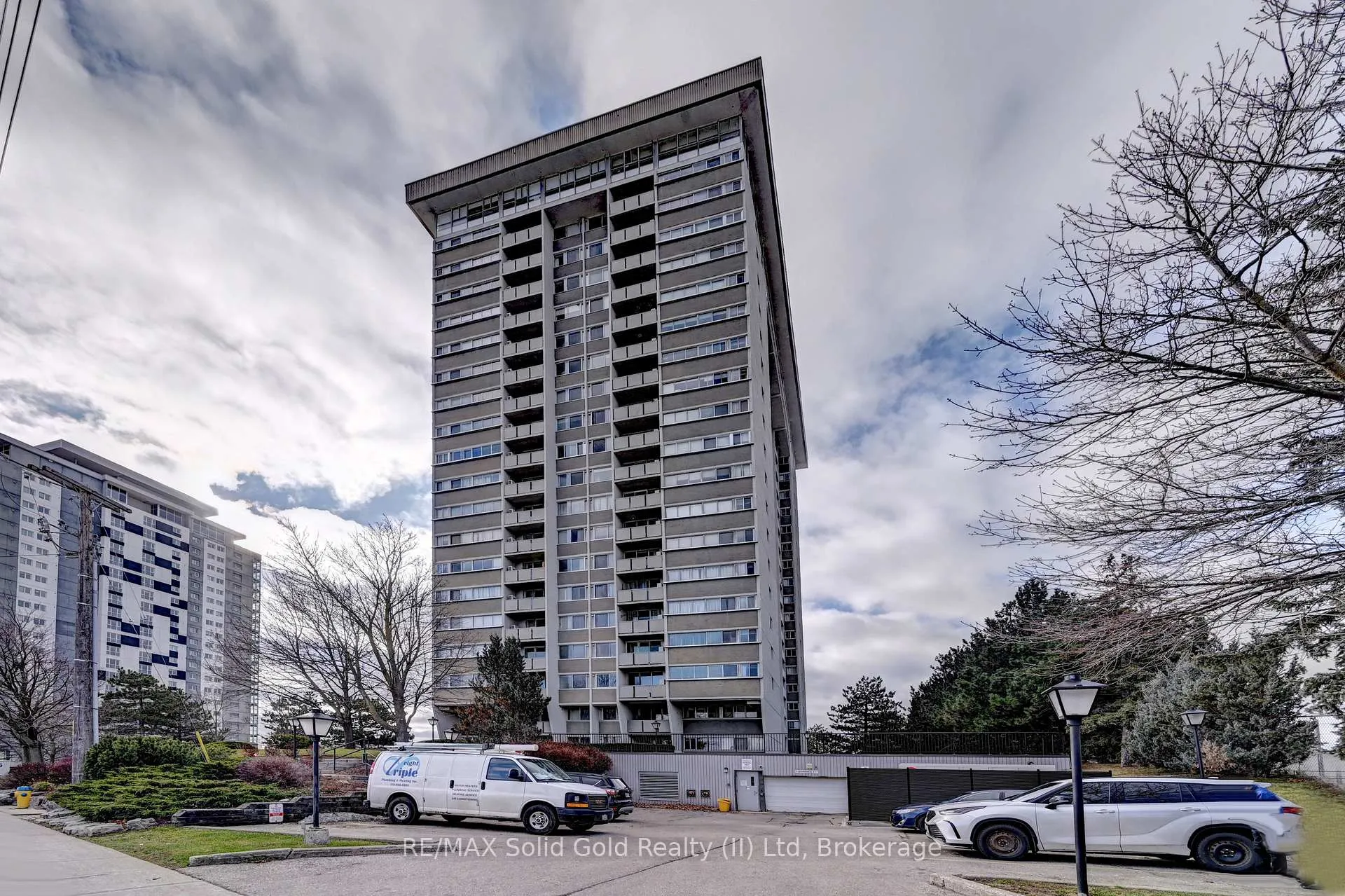 Photo 2 of Unit 1502, 375 King Street N, Waterloo — HOMEH