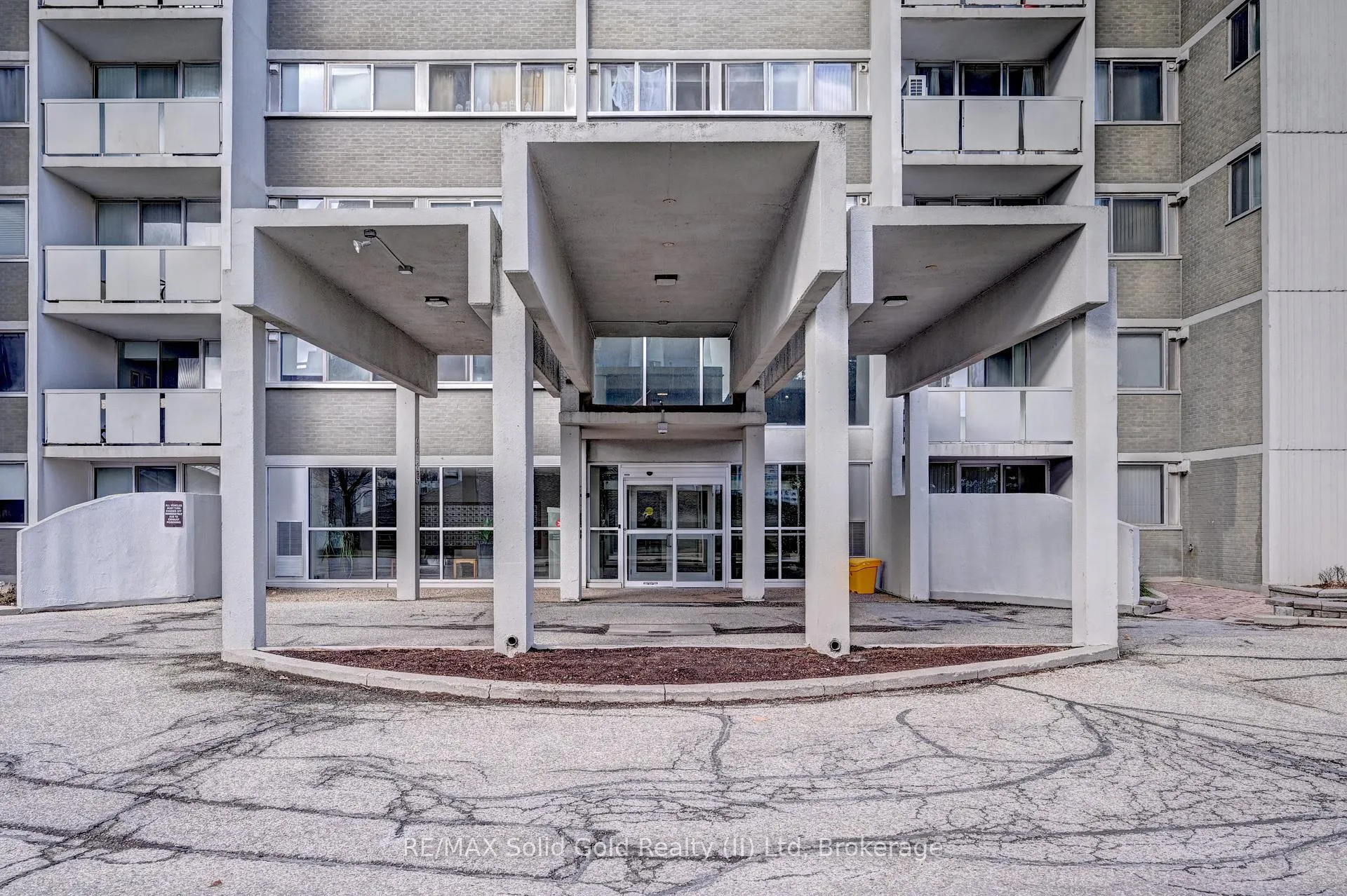 Photo 4 of Unit 1502, 375 King Street N, Waterloo — HOMEH