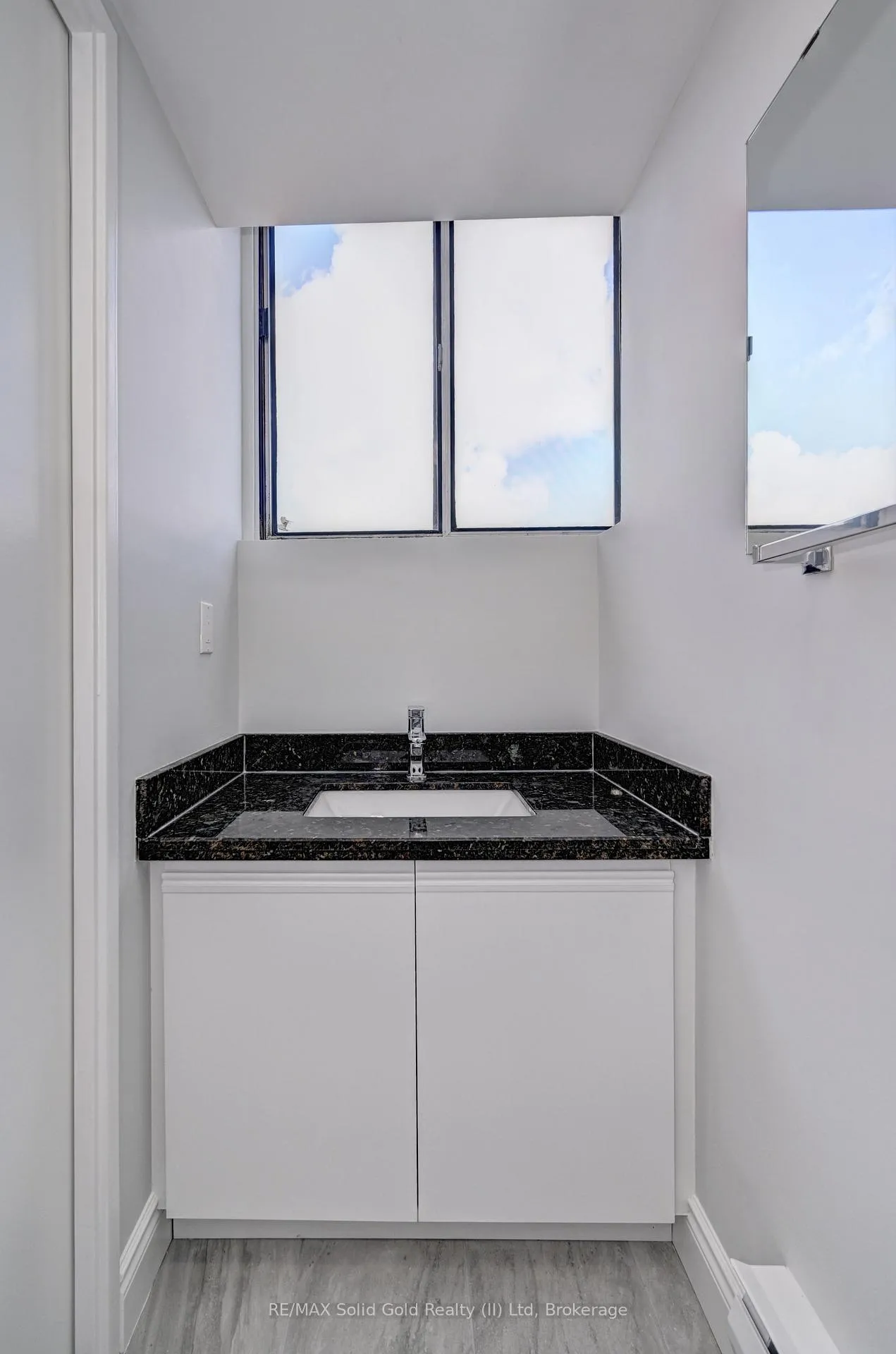 Photo 26 of Unit 1502, 375 King Street N, Waterloo — HOMEH