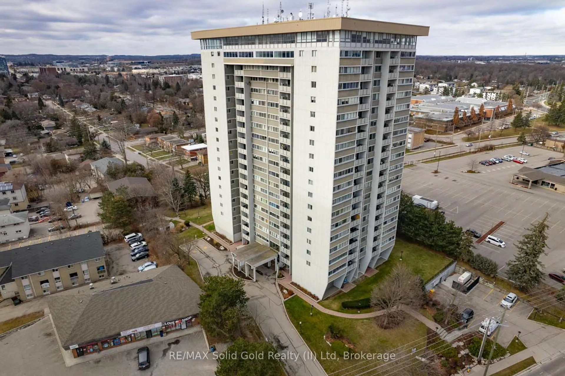 Photo 42 of Unit 1502, 375 King Street N, Waterloo — HOMEH