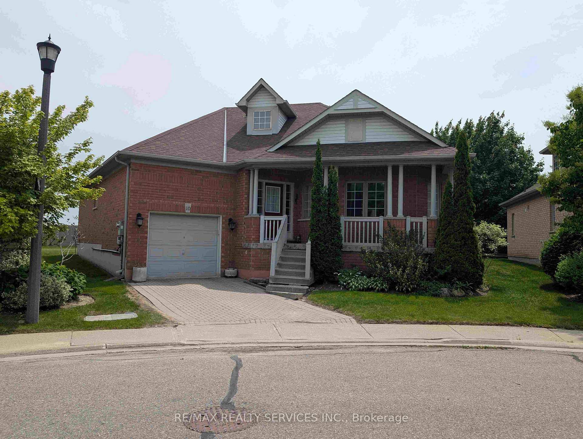 Front of 10 Orchard Park Gate