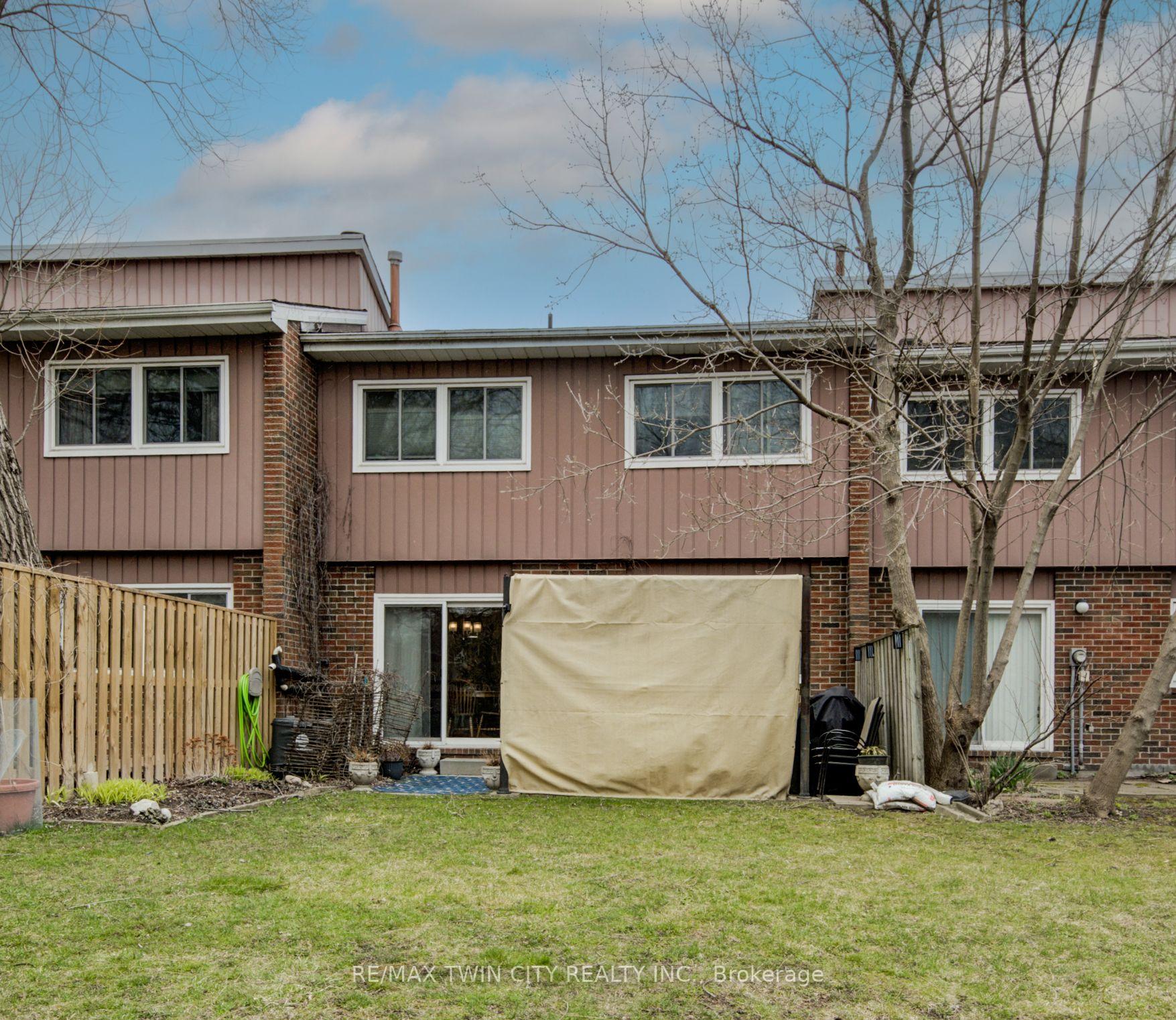 Photo 31 of Unit 43, 121 University Avenue E, Waterloo — HOMEH
