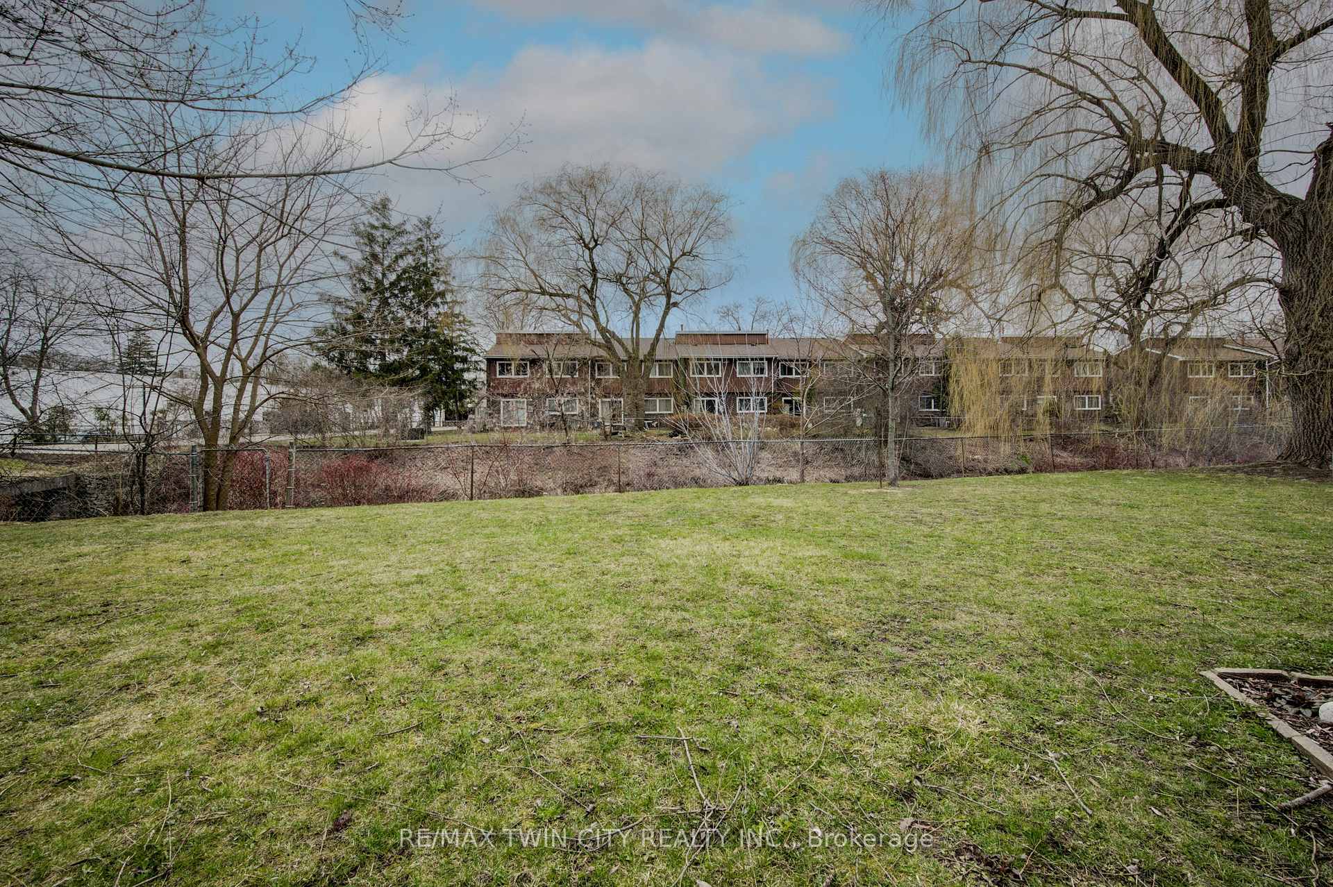 Photo 34 of Unit 43, 121 University Avenue E, Waterloo — HOMEH