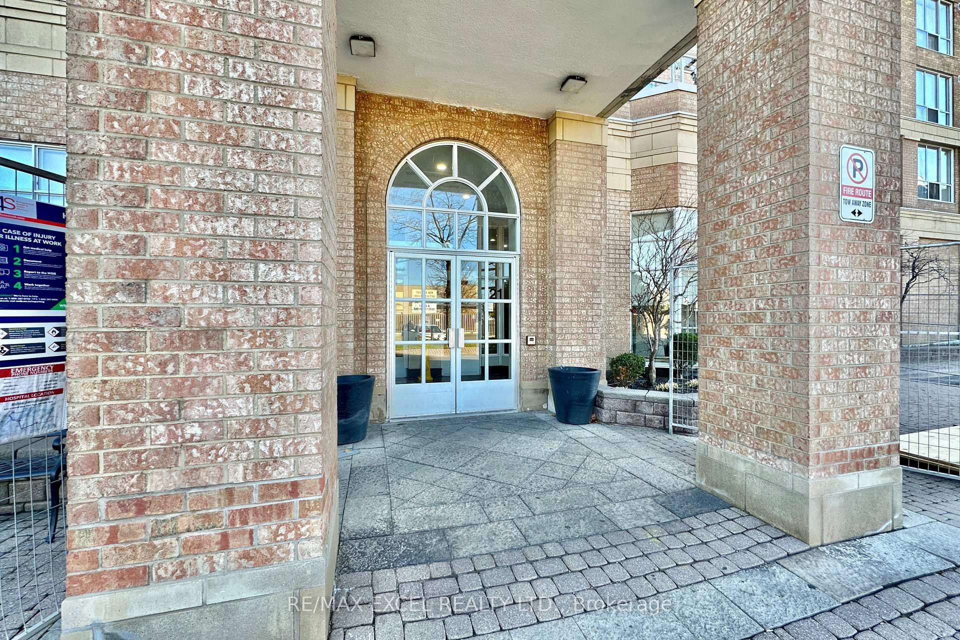 Photo 10 of Unit 708, 21 Overlea Boulevard, Toronto, Thorncliffe Park — HOMEH